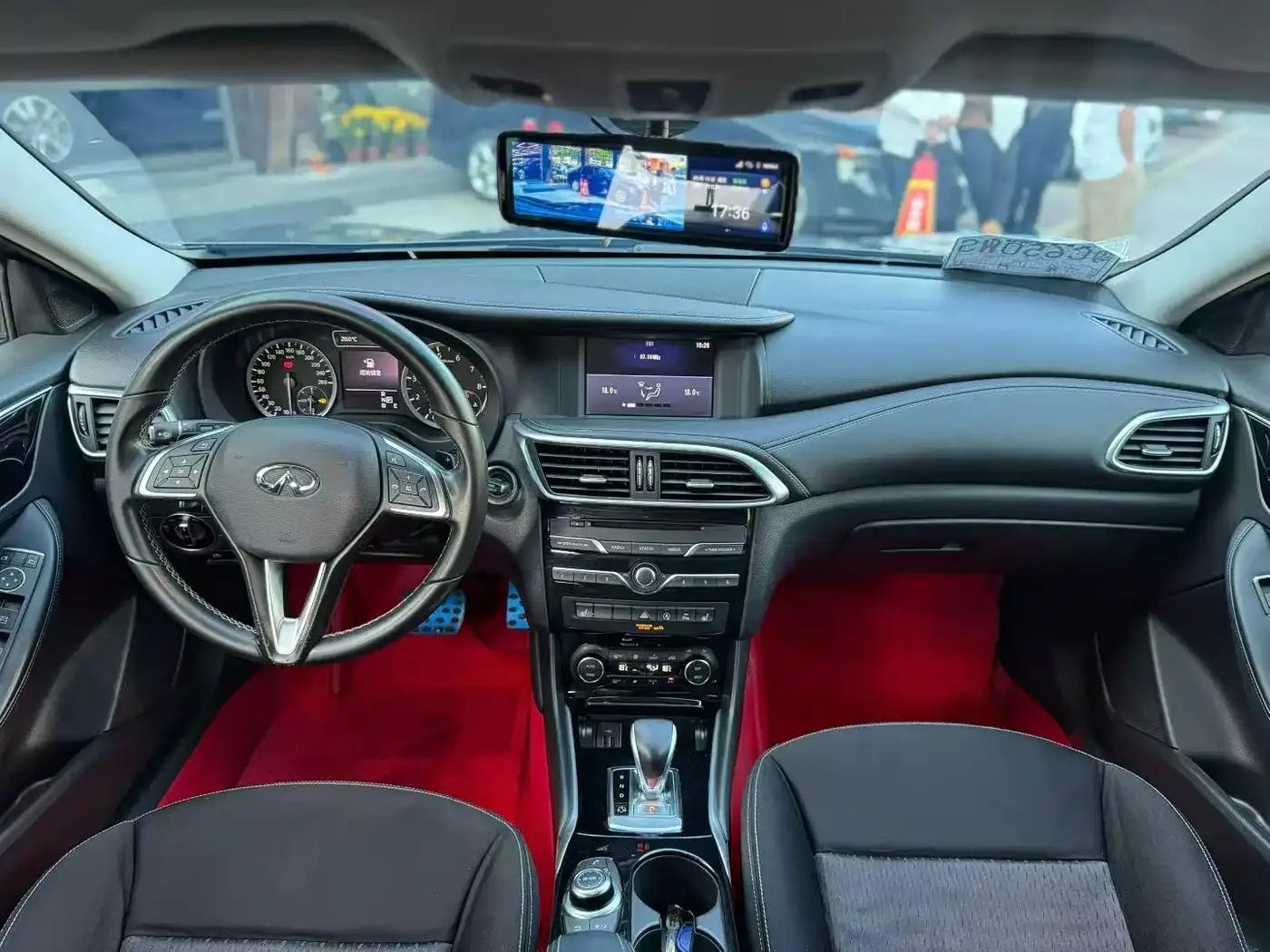 Infiniti QX30 2017 1.6T 2WD Sport Edition — миниатюра 7