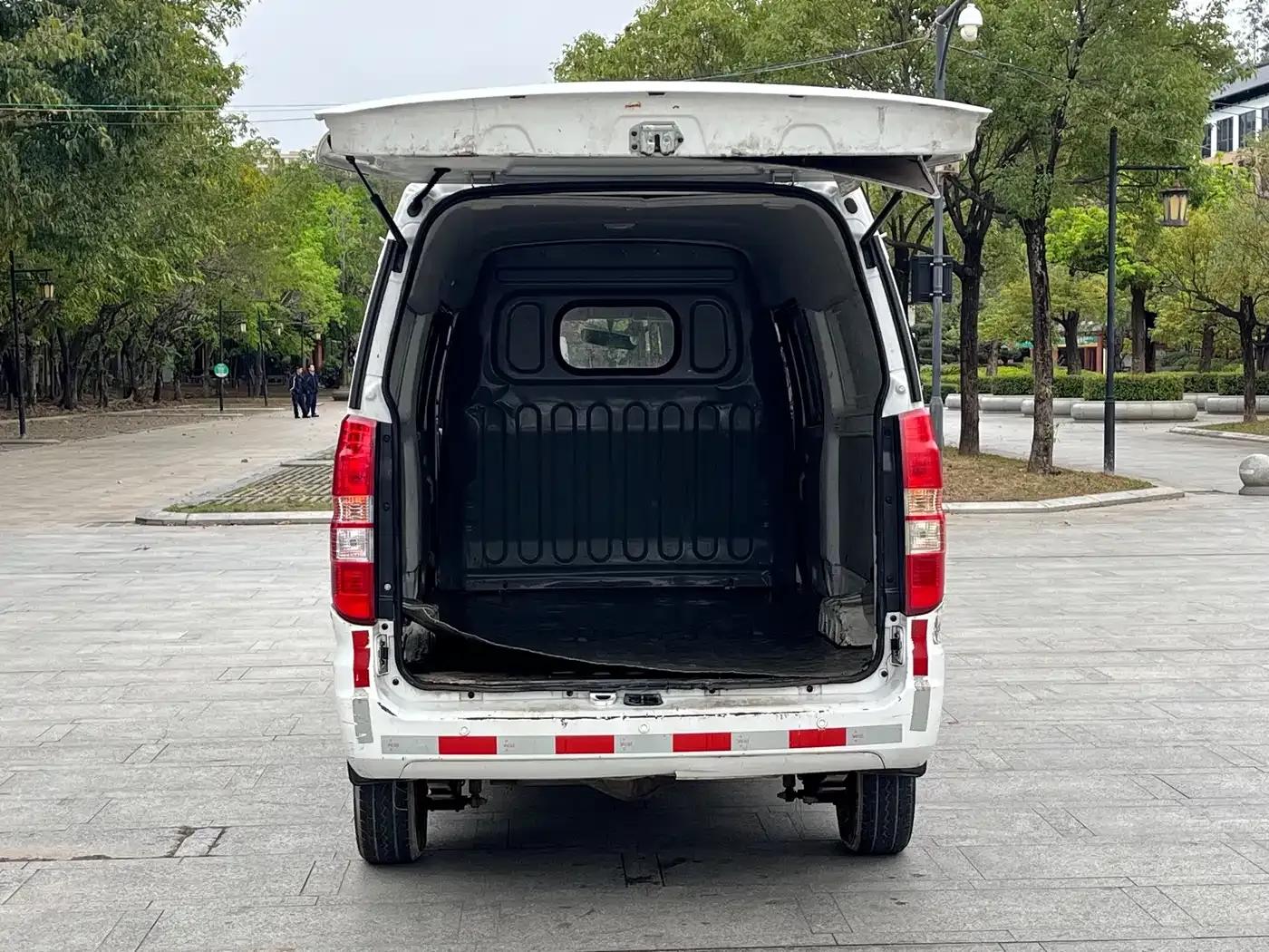 Remote E5 2022 E5L Pure Electric Van - Guoxuan 39.9kWh — миниатюра 11