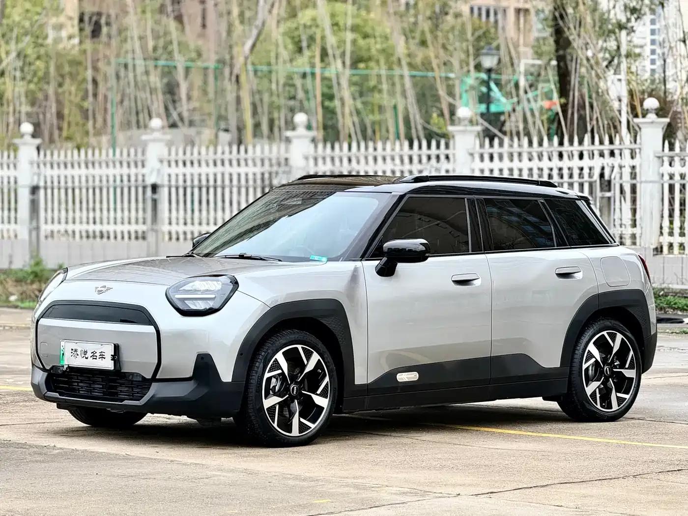 2025 Electric MINI Aceman E Classic — миниатюра 2