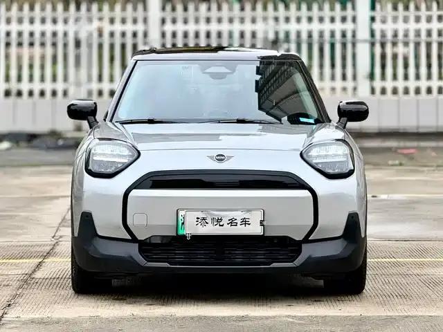 2025 Electric MINI Aceman E Classic