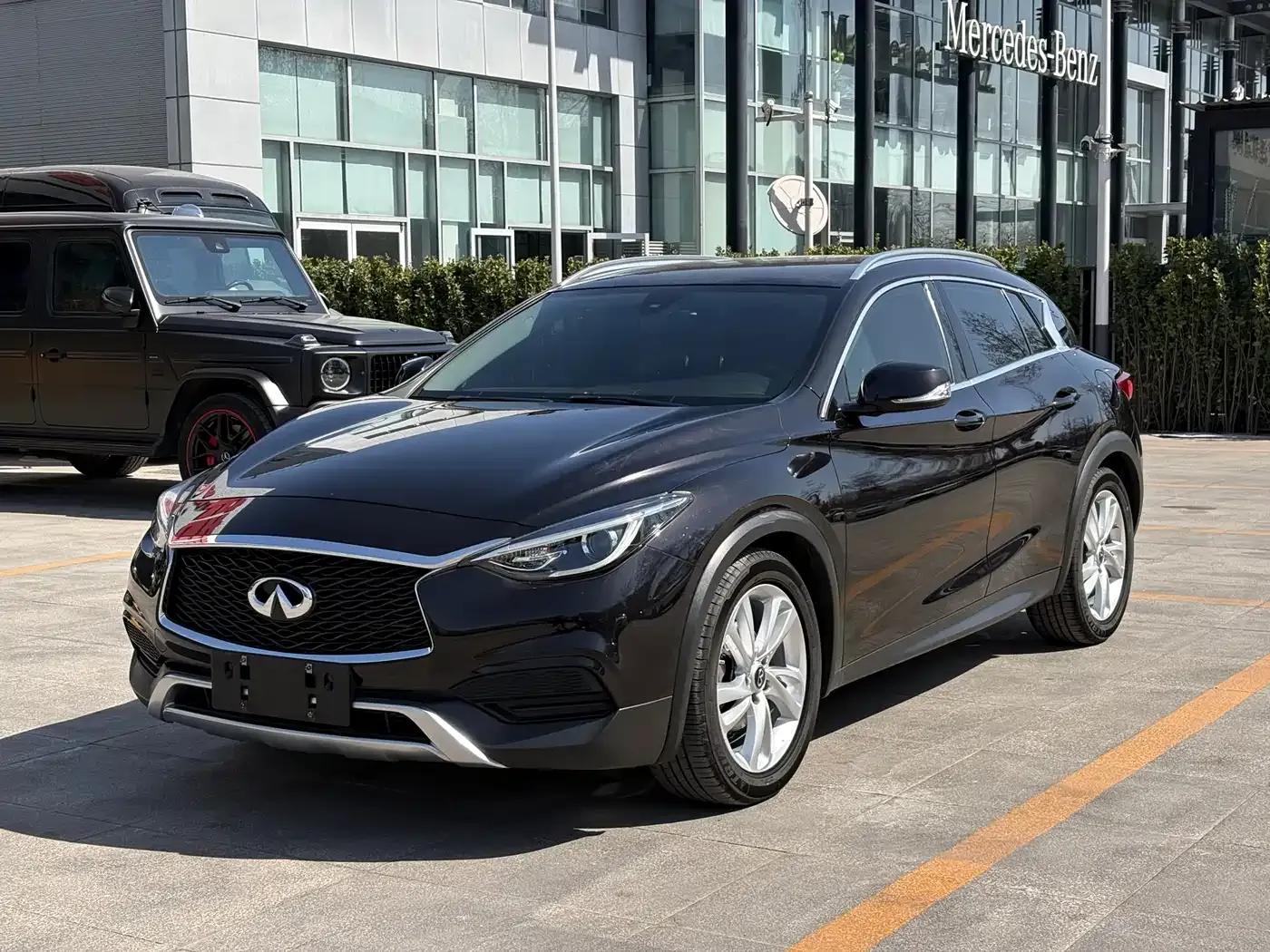 Infiniti QX30 2017 1.6T 2WD Fashion Edition — миниатюра 1