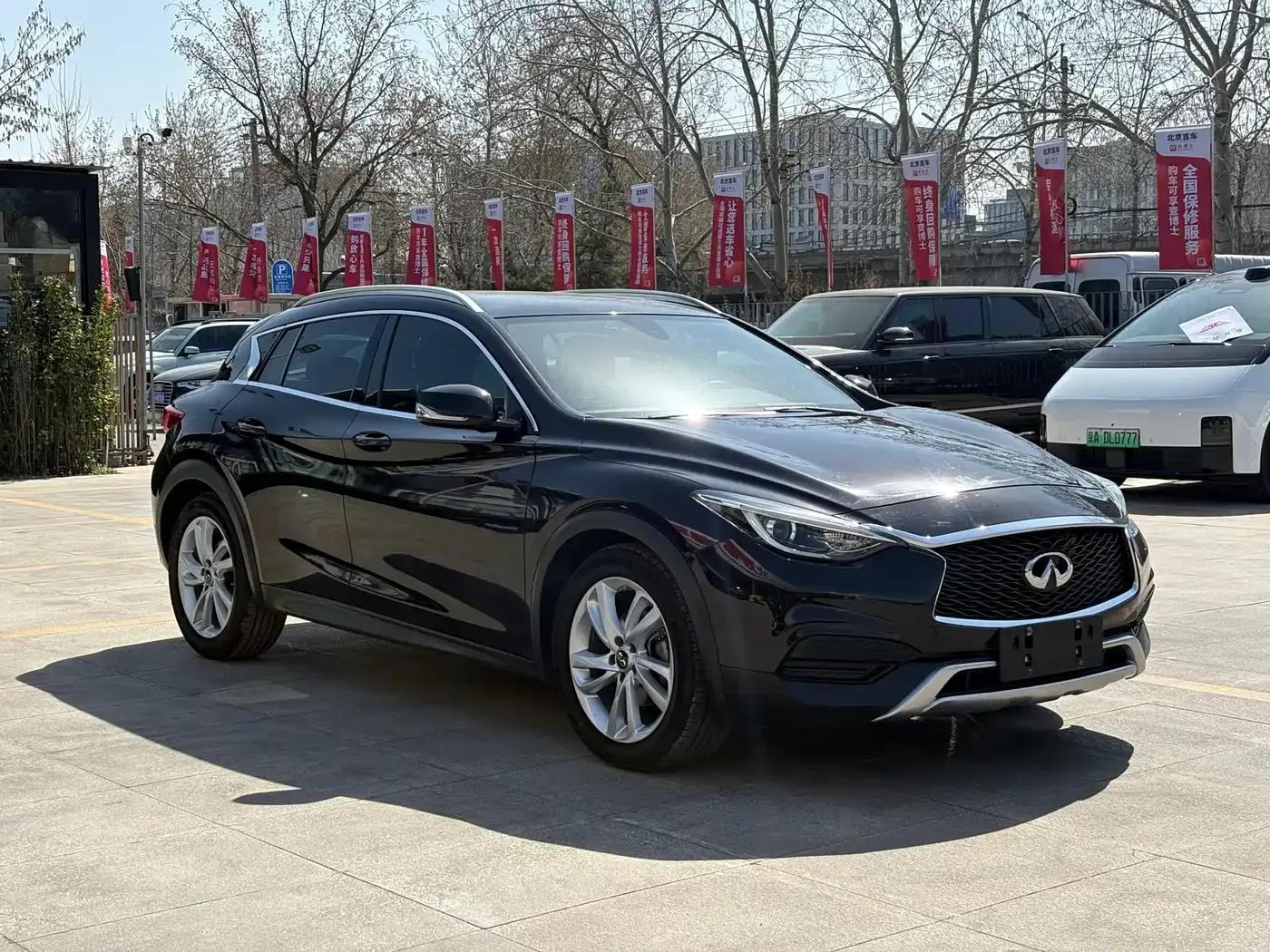 Infiniti QX30 2017 1.6T 2WD Fashion Edition — миниатюра 3