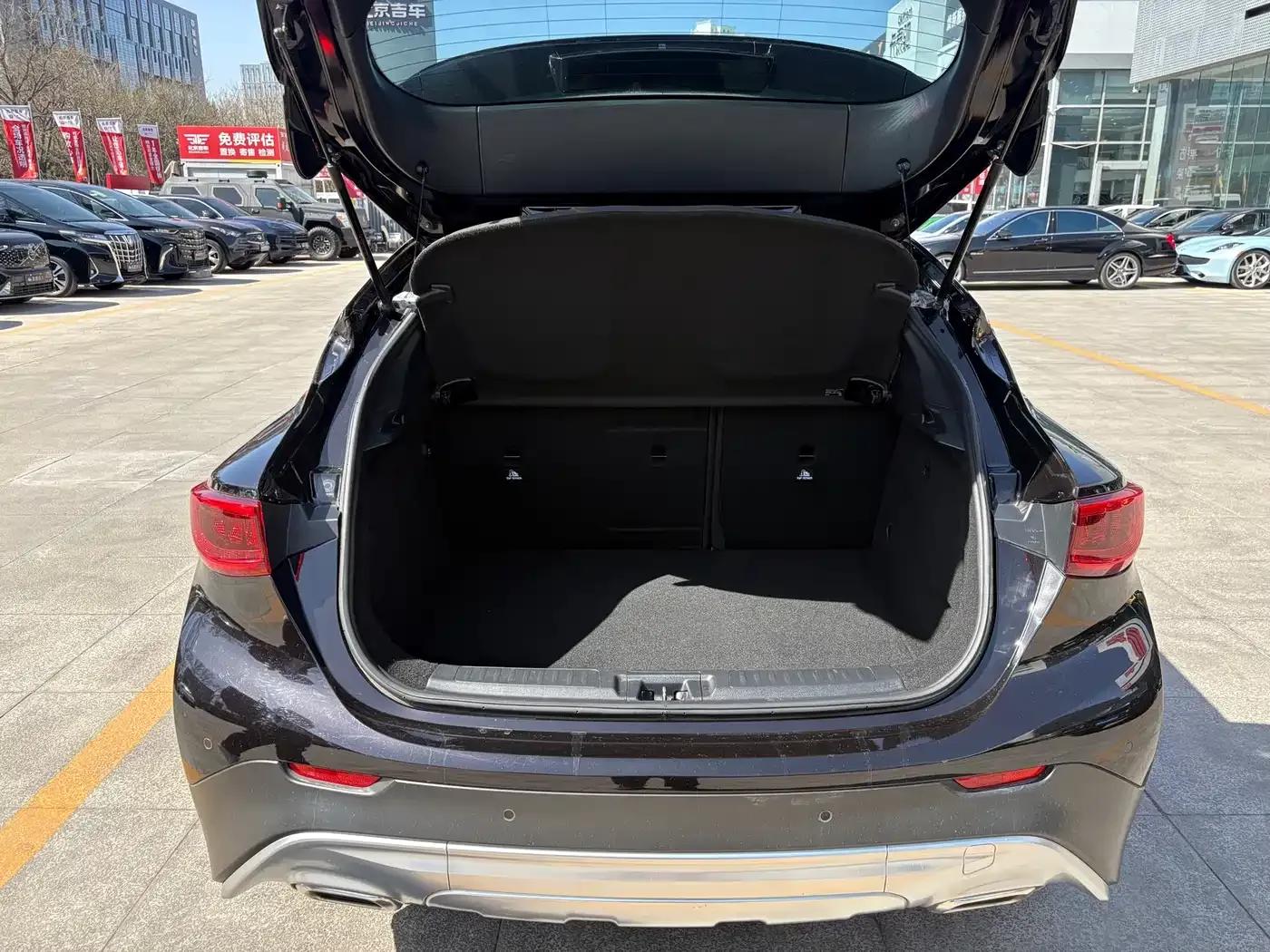 Infiniti QX30 2017 1.6T 2WD Fashion Edition — миниатюра 22
