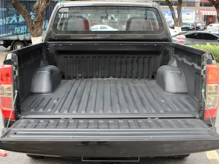 2017 Navara 2.5L Automatic 4WD Luxury Edition QR25 — миниатюра 8