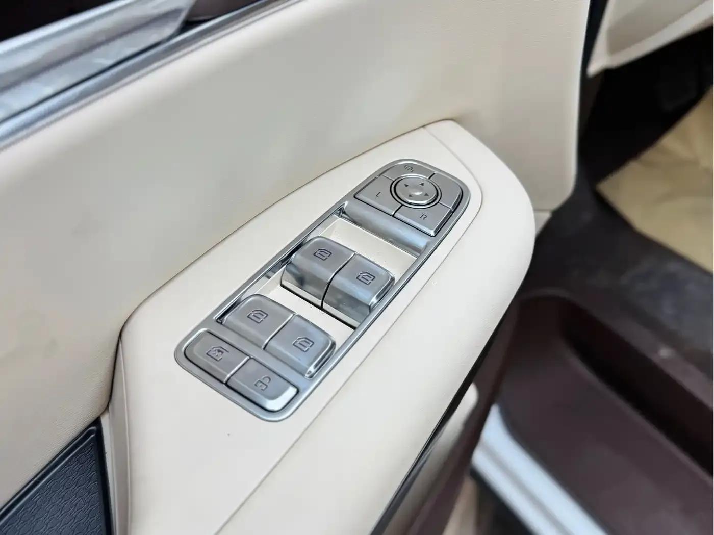 Bestune M9 2023 2.0T Premium Edition — миниатюра 12