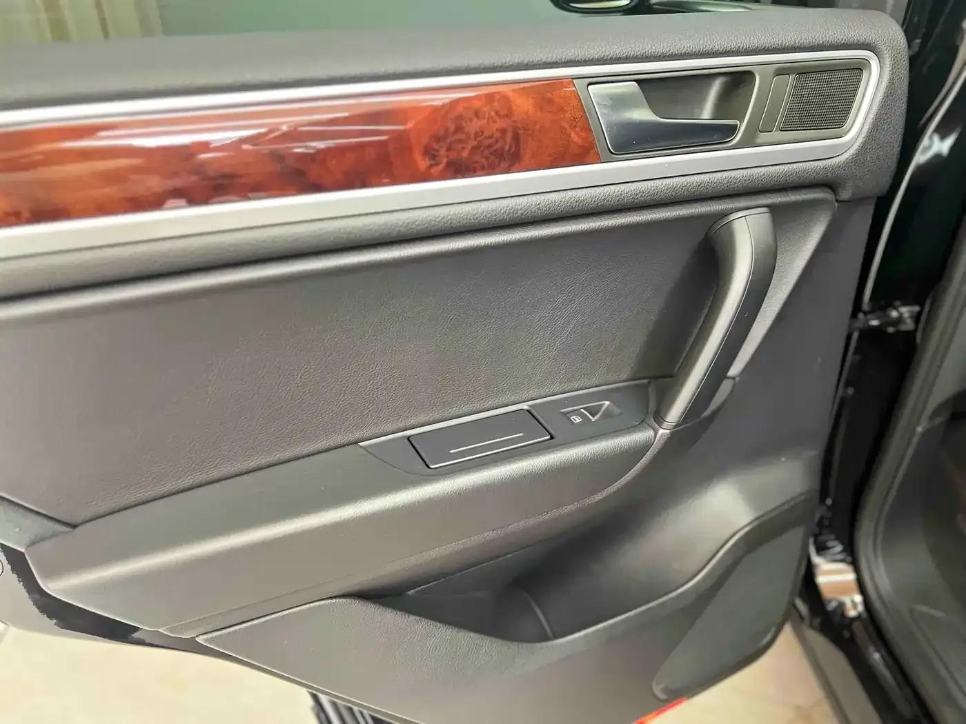 2011 Touareg 3.0TSI Comfort — миниатюра 16