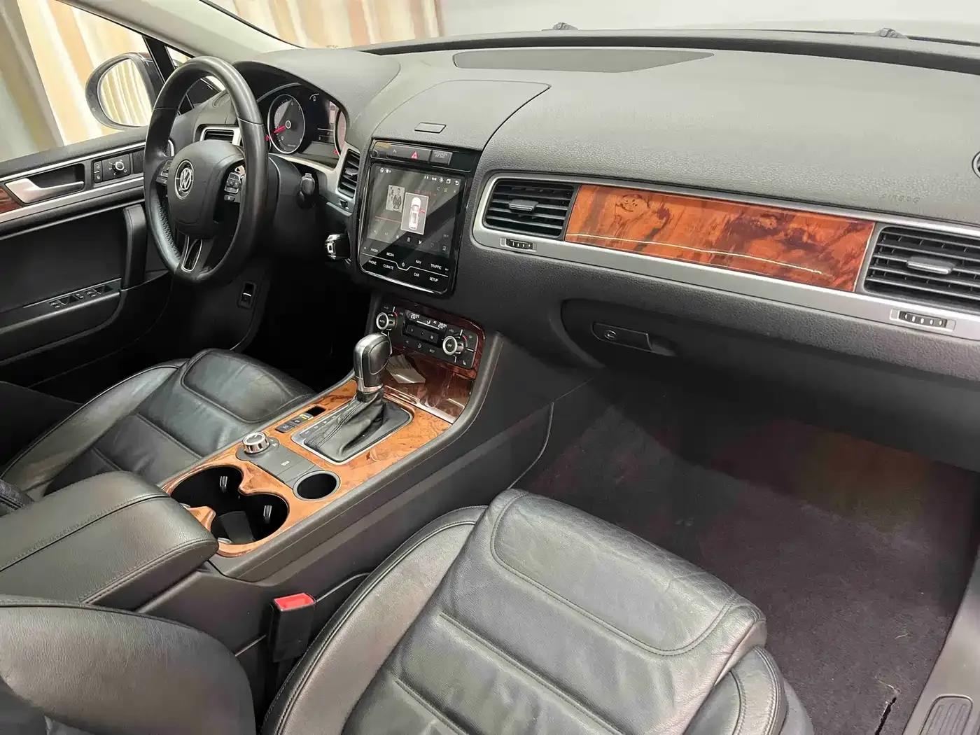 2011 Touareg 3.0TSI Comfort — миниатюра 19