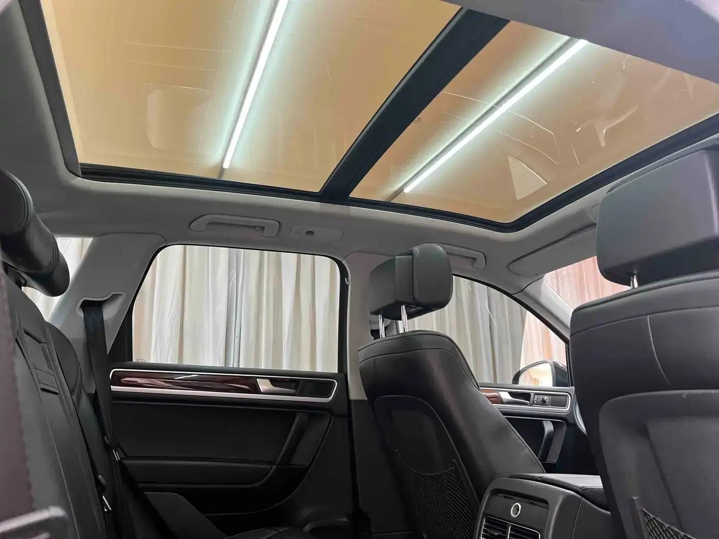2011 Touareg 3.0TSI Comfort — миниатюра 24