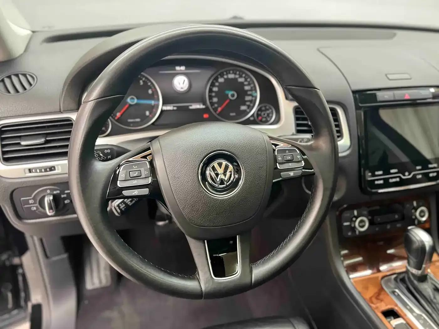 2011 Touareg 3.0TSI Comfort — миниатюра 5