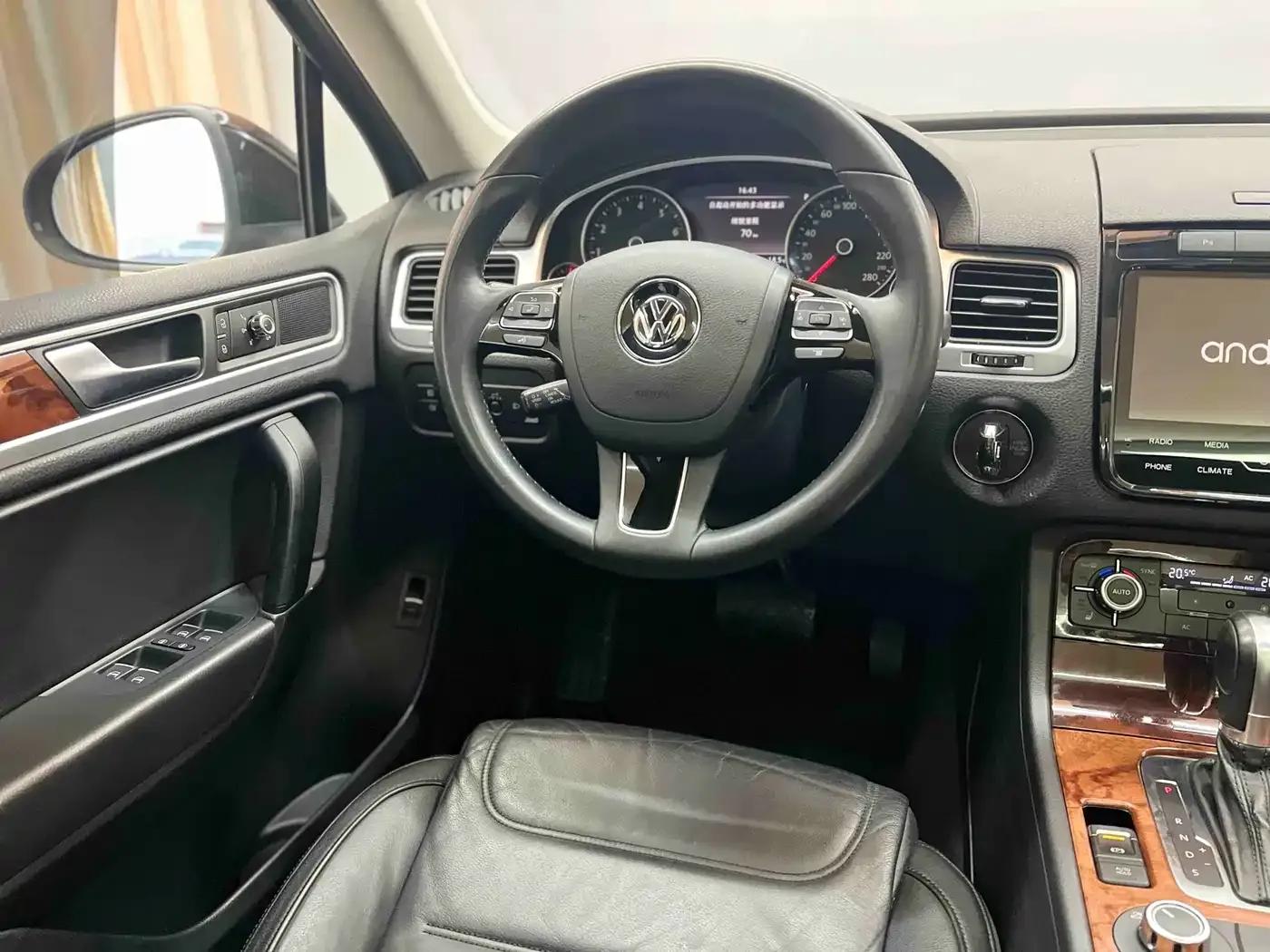 2011 Touareg 3.0TSI Comfort — миниатюра 7