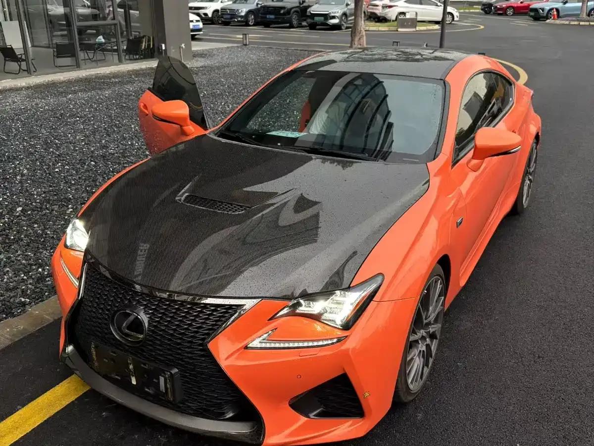 Lexus RC F 2016 F 5.0L Carbon Fiber Edition — миниатюра 1