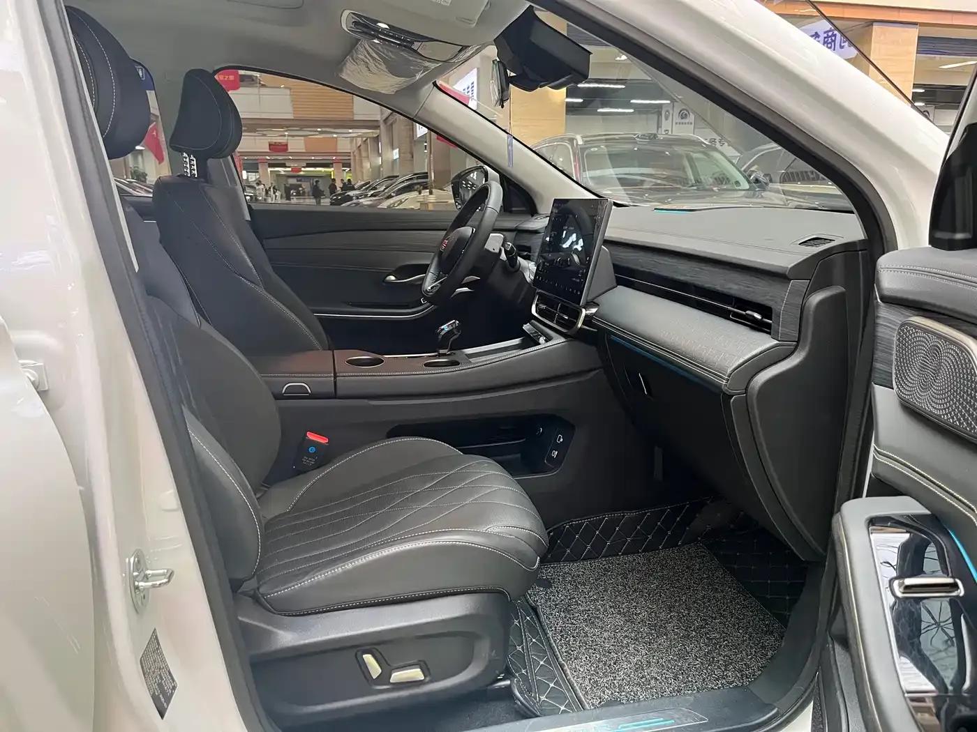 Jetour X90 C-DM 2025 Luxury Edition 7-Seater — миниатюра 16