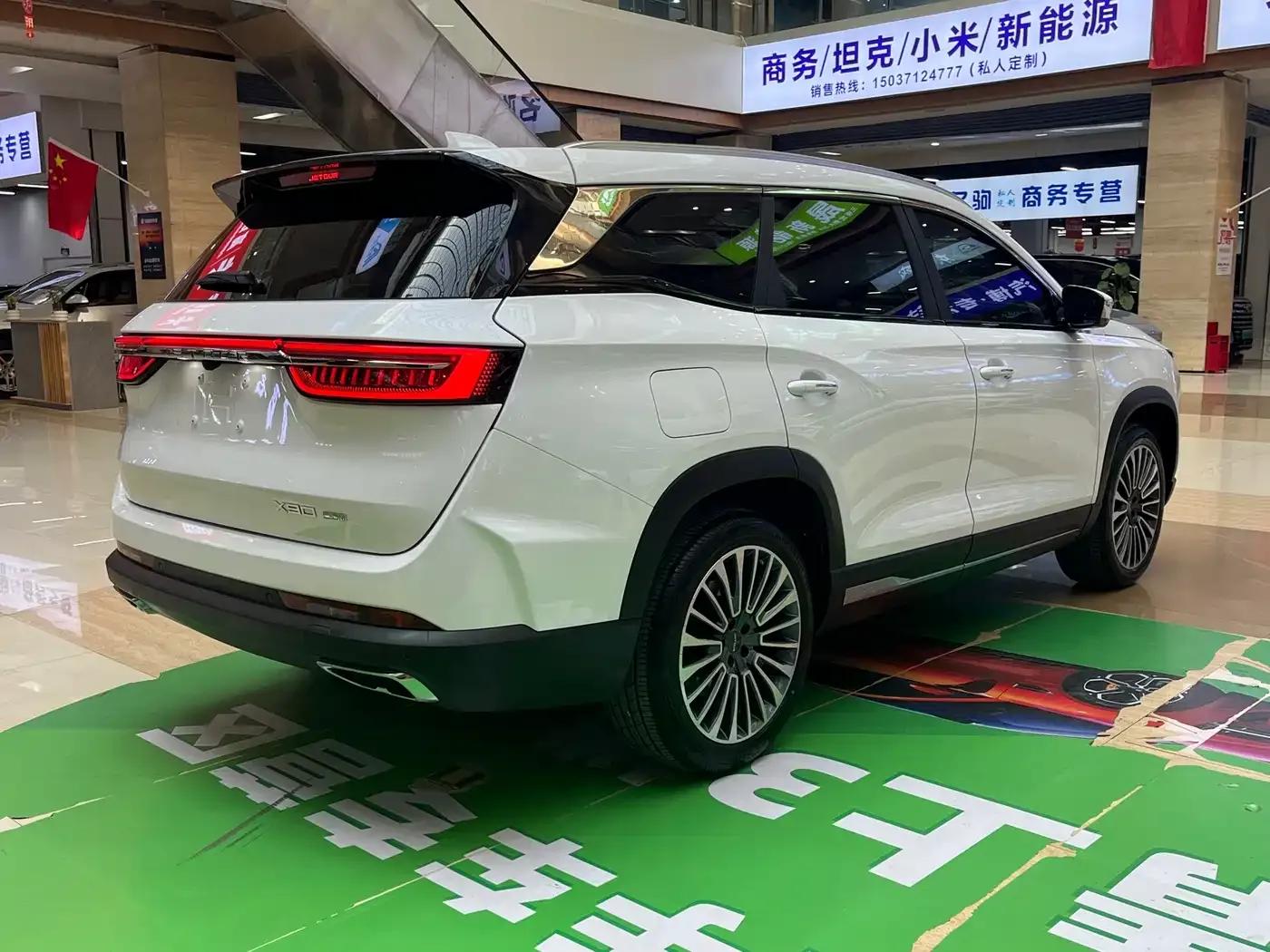 Jetour X90 C-DM 2025 Luxury Edition 7-Seater — миниатюра 5