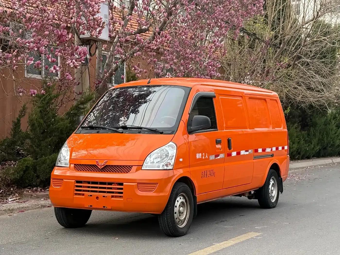 Wuling Rongguang EV 2020 Basic 2-Seater with Closed Windows 300km Range — миниатюра 1