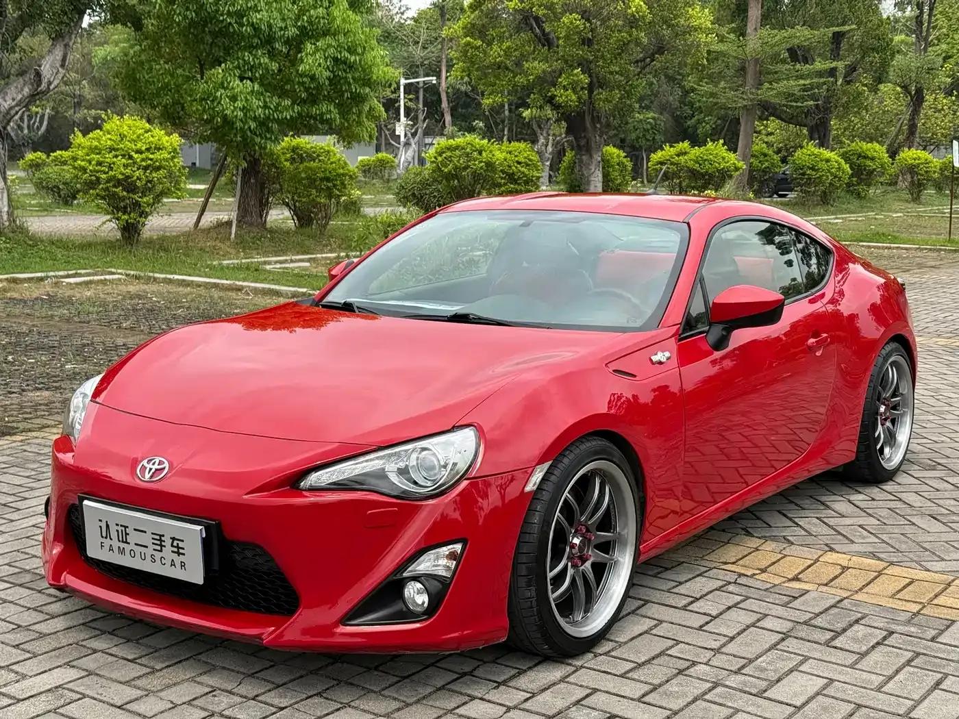 Toyota 86 2014 2.0L Automatic Luxury — миниатюра 1