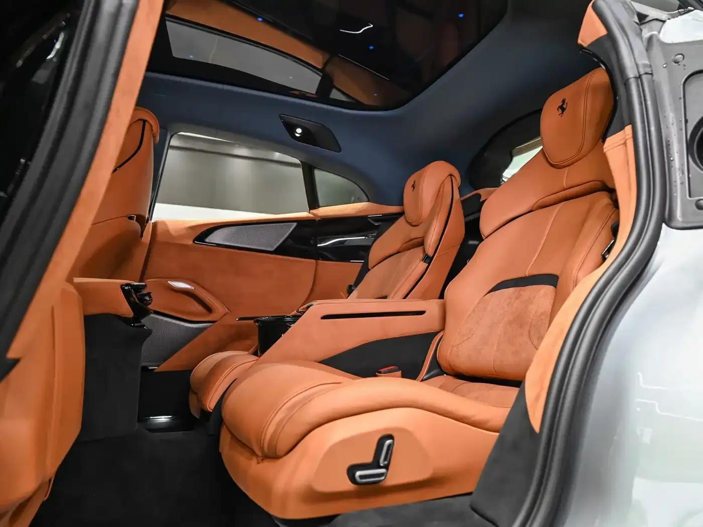 2023 Purosangue 6.5L V12 — миниатюра 10