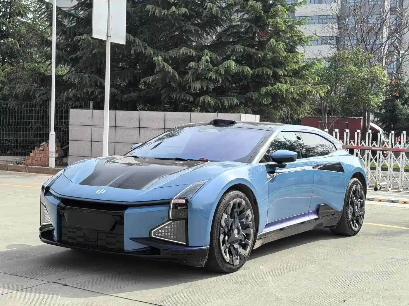 HiPhi Z 2023 Five-Seat Version — миниатюра 1