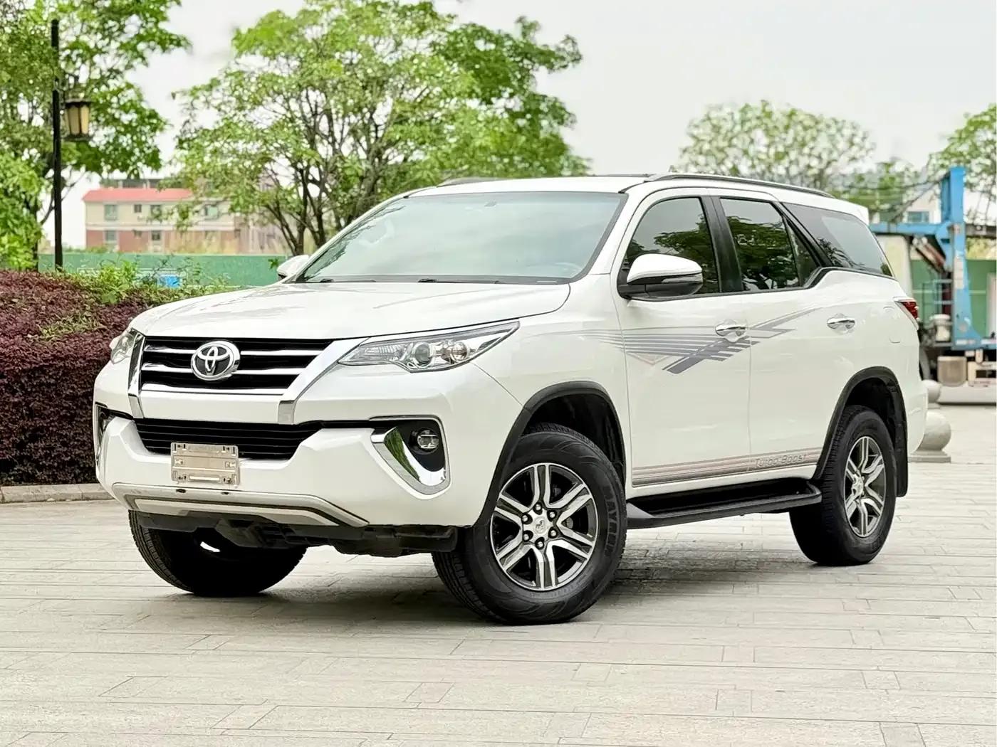 Fortuner 2016 2.7L Middle East Edition — миниатюра 1