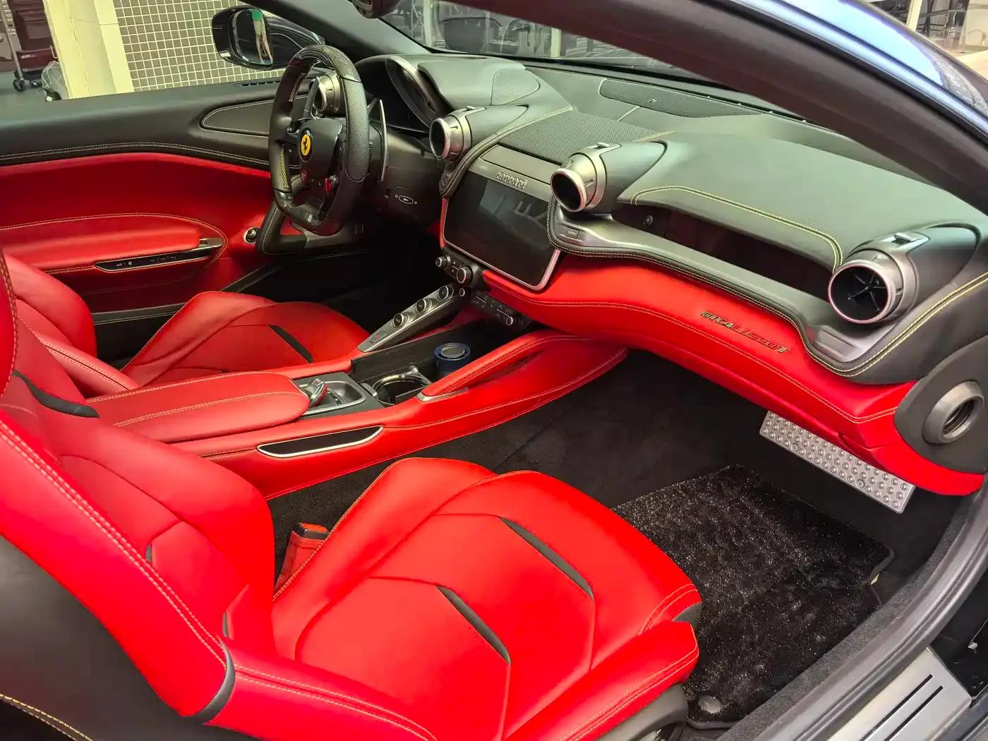 2017 GTC4Lusso 3.9T V8 — миниатюра 9