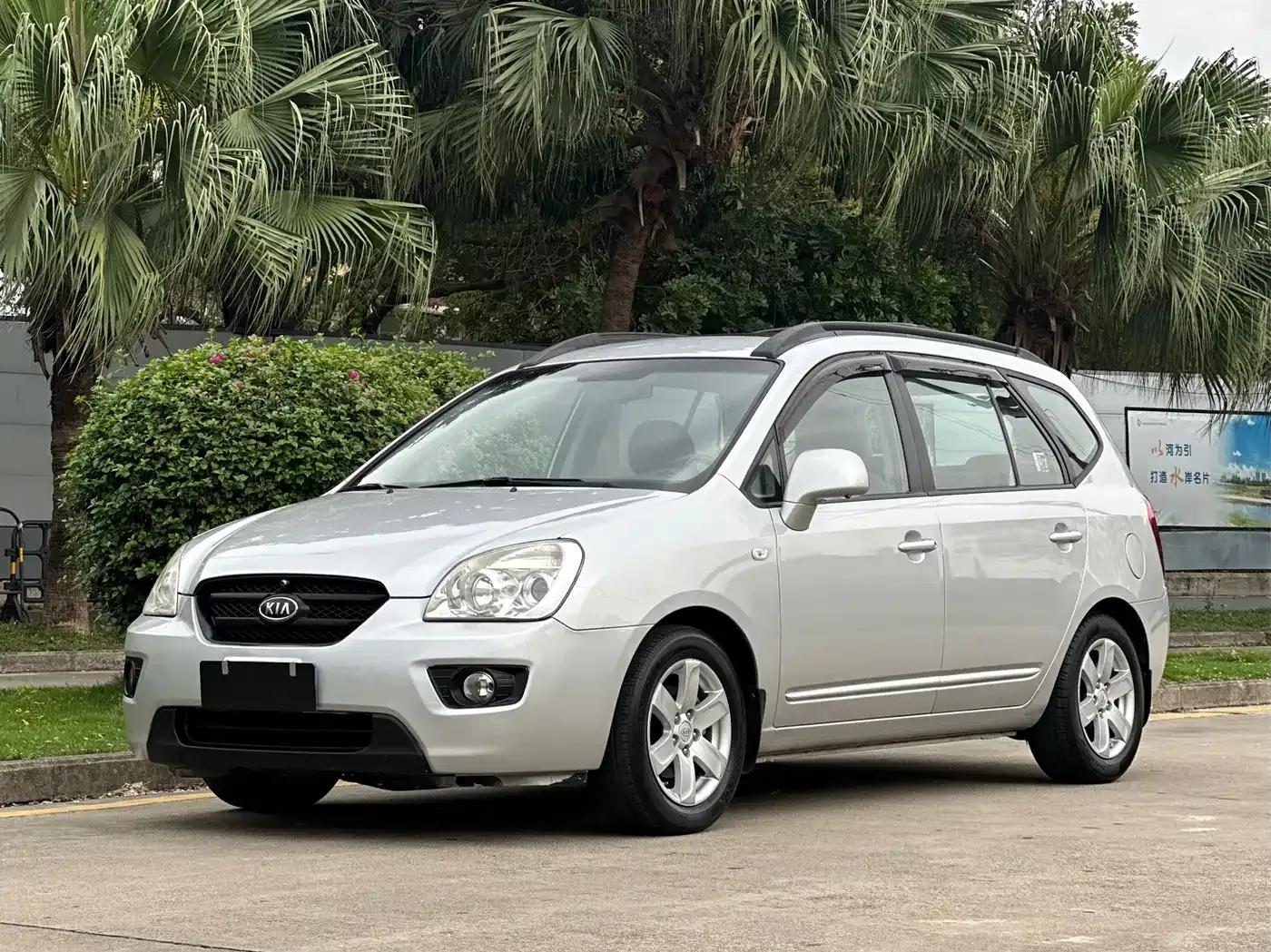 Carens 2007 2.0L 7-seater Comfort Edition — миниатюра 1