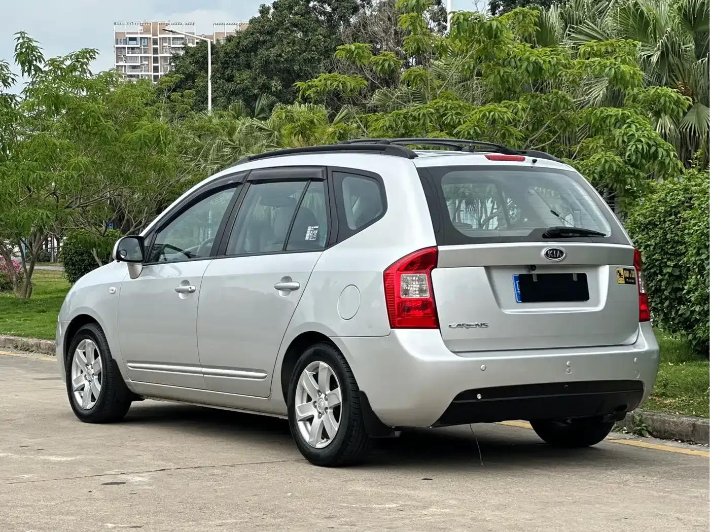 Carens 2007 2.0L 7-seater Comfort Edition — миниатюра 7