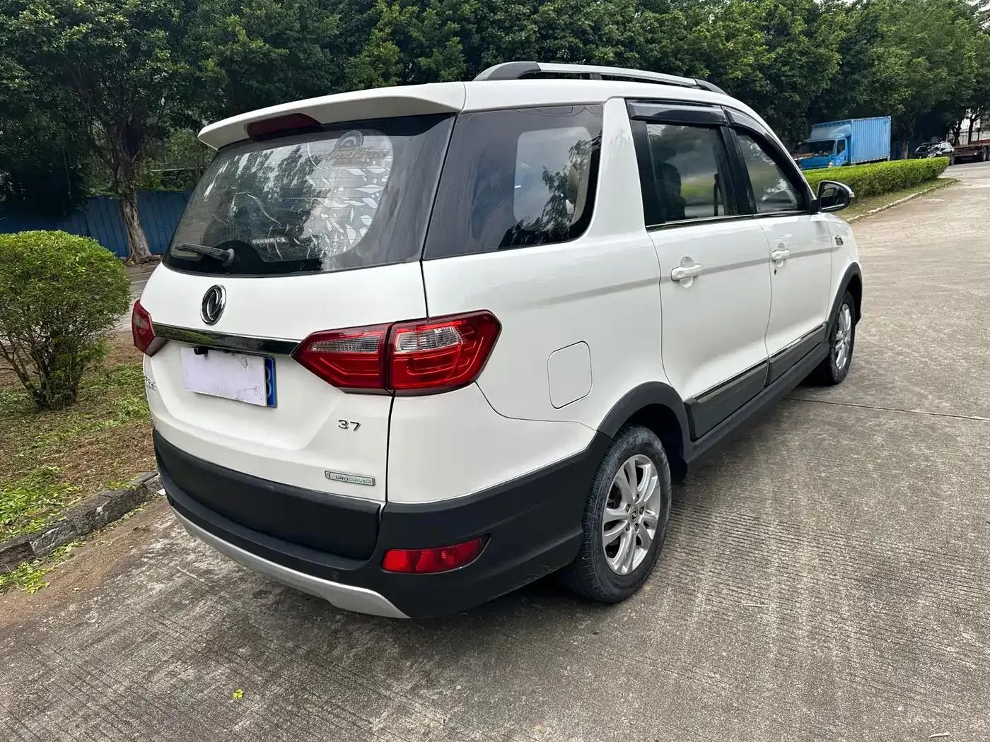 Fengguang 370 2016 Model 1.5L Manual Standard II 7-Seater — миниатюра 6