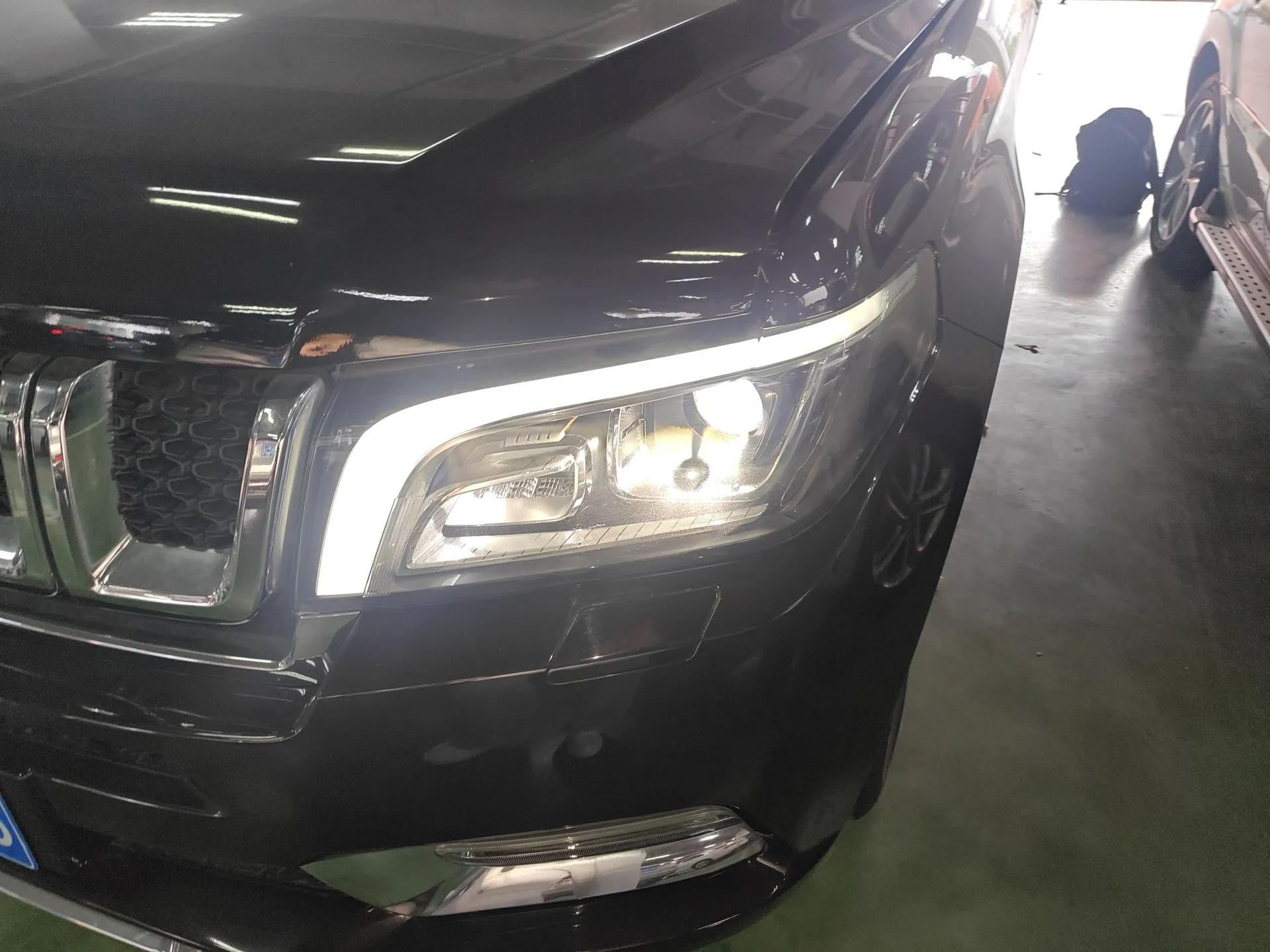 BAIC Off-Road BJ90 2021 3.0T Zhenrong Edition — миниатюра 2