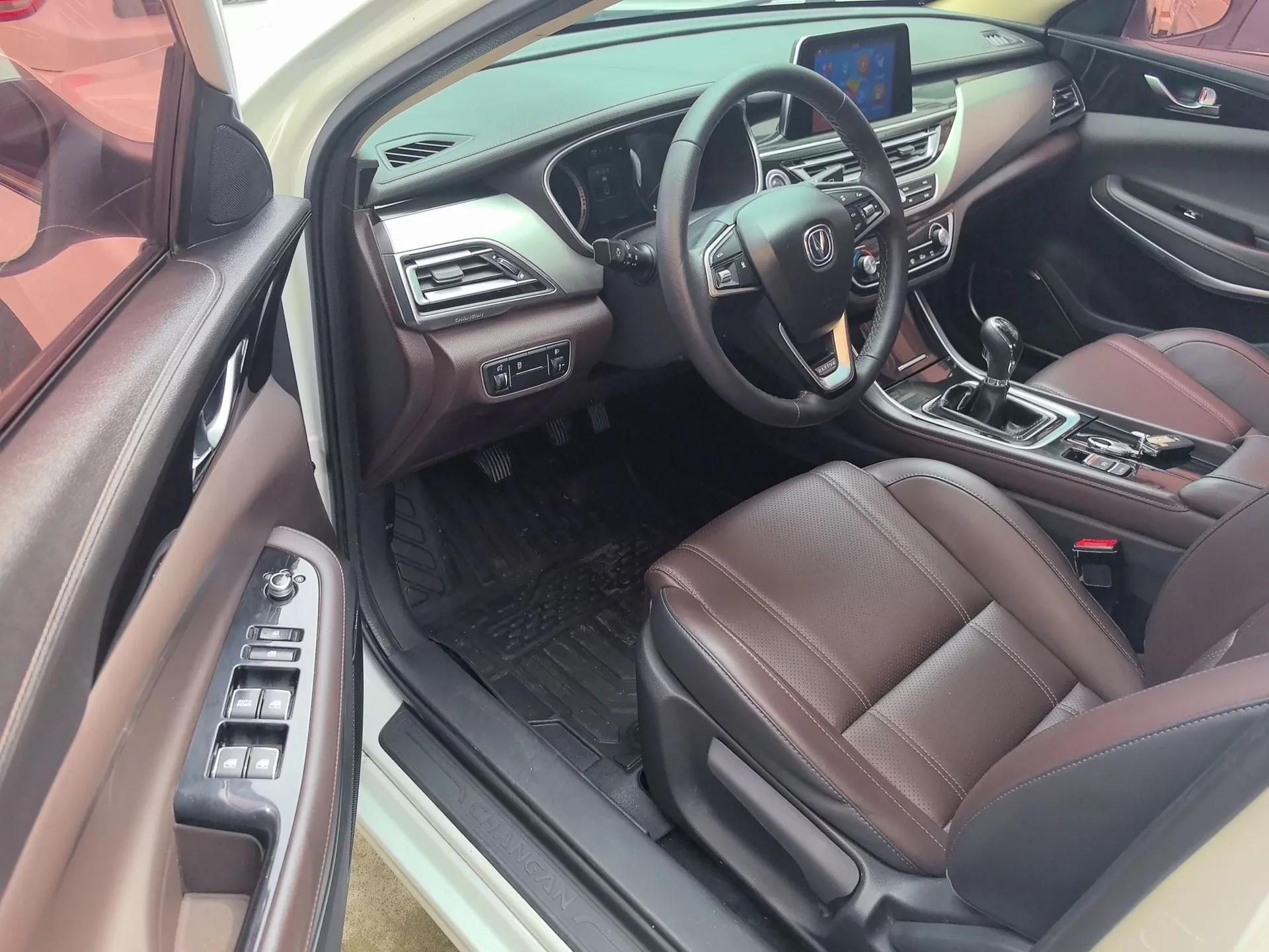 CHANGAN Raeton CC 2018 1.5T Manual Elegant Starry Edition China V Standard — миниатюра 19