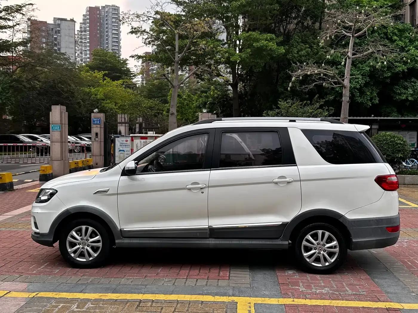Fengguang 370 2016 Model 1.5L Manual Premium 7-Seater — миниатюра 4