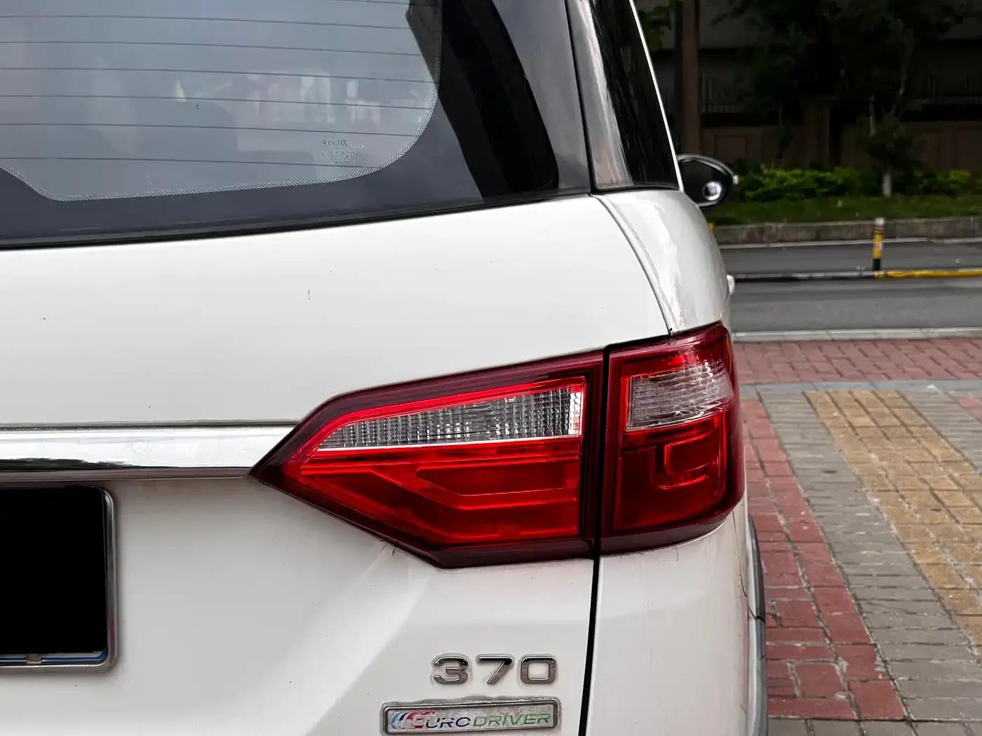 Fengguang 370 2016 Model 1.5L Manual Premium 7-Seater — миниатюра 7