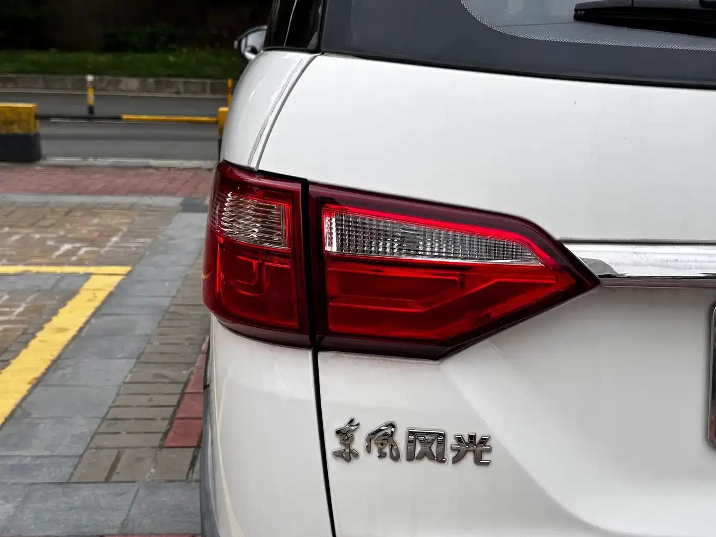 Fengguang 370 2016 Model 1.5L Manual Premium 7-Seater — миниатюра 8
