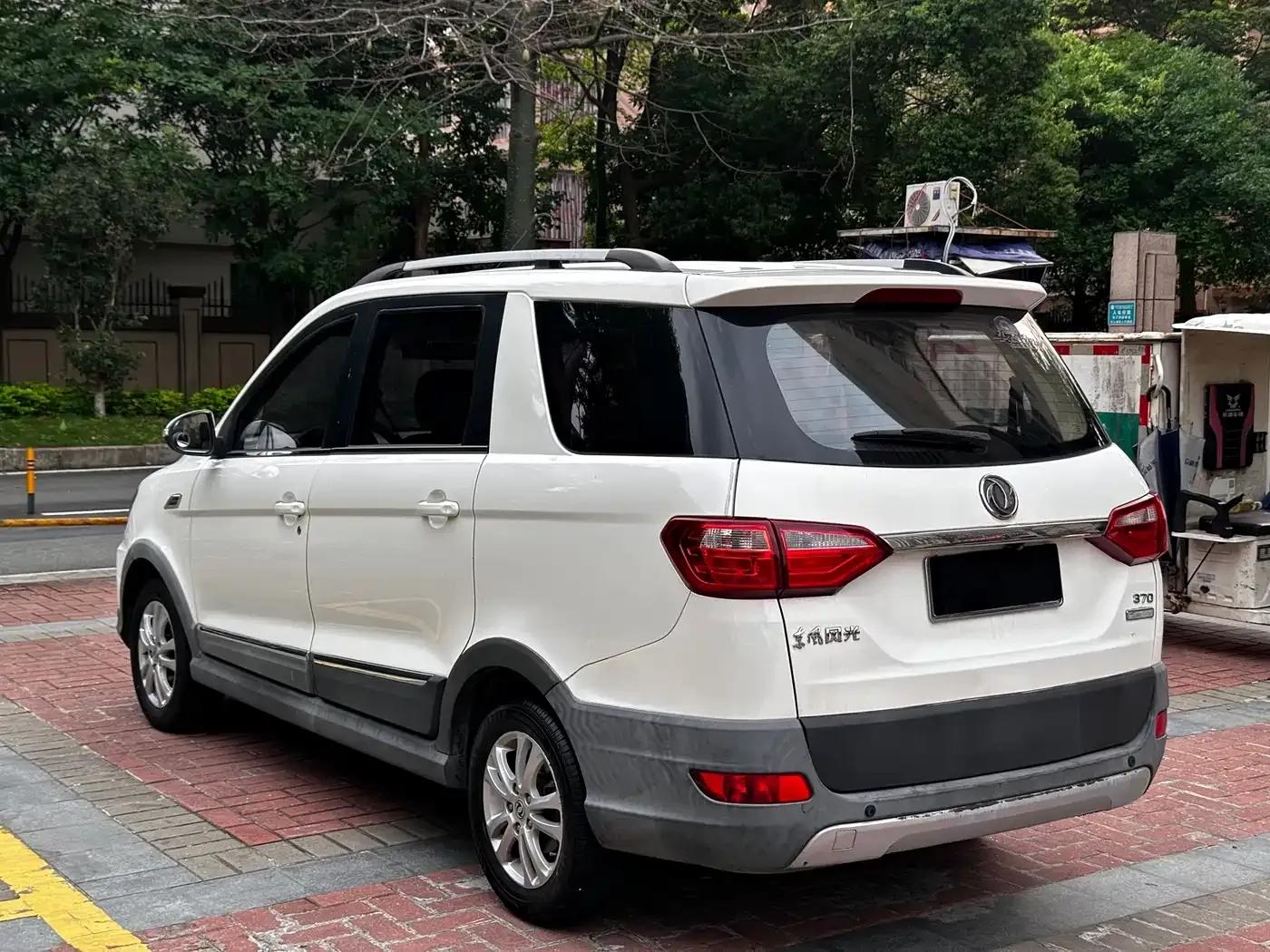 Fengguang 370 2016 Model 1.5L Manual Premium 7-Seater — миниатюра 9