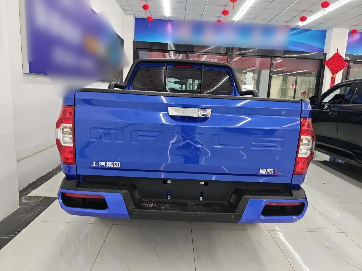 SAIC MAXUS Xingji 2023 Starry L 2.0T Diesel Automatic 2WD Elite Edition Long Bed — миниатюра 5