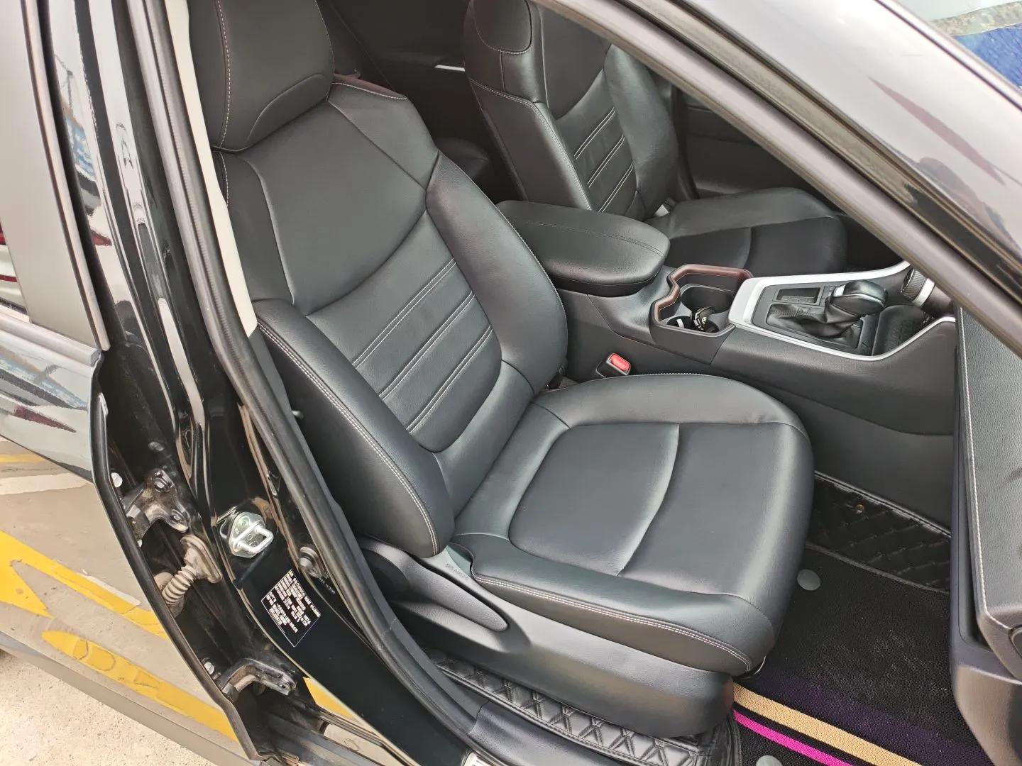 Toyota RAV4 2022 2.0L CVT Two-Wheel Drive Fashion Plus Edition — миниатюра 23