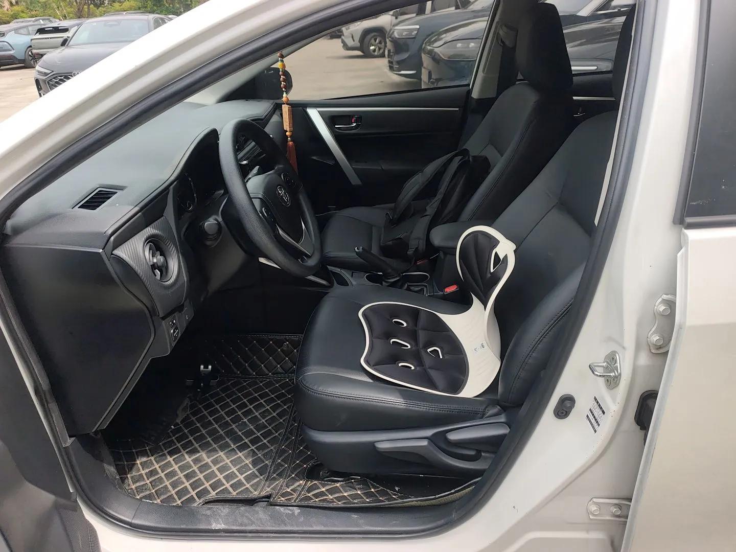 Toyota Levin Hybrid E+ 2019 1.8L PH GS E-CVT Elite Edition — миниатюра 18