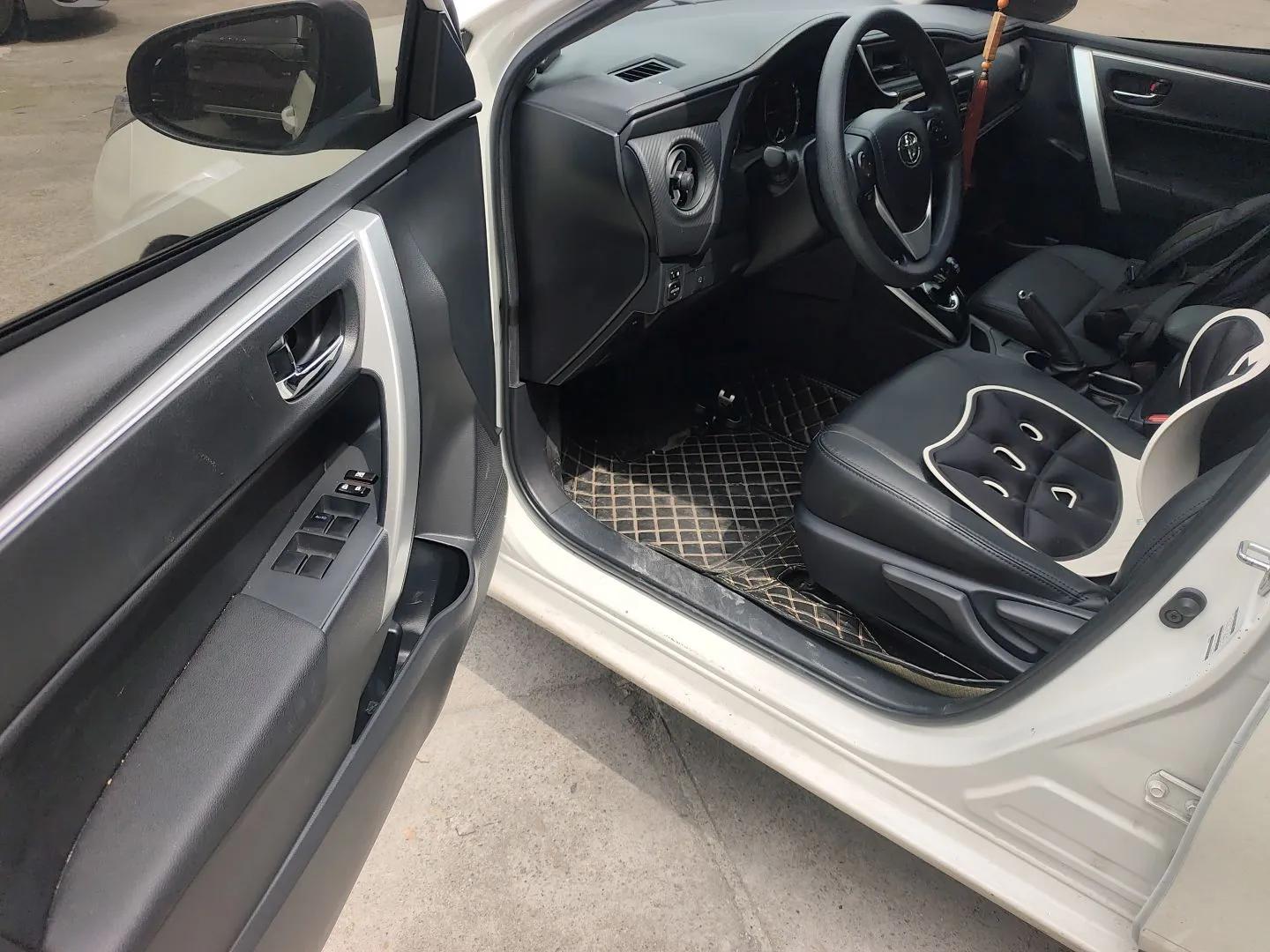 Toyota Levin Hybrid E+ 2019 1.8L PH GS E-CVT Elite Edition — миниатюра 19