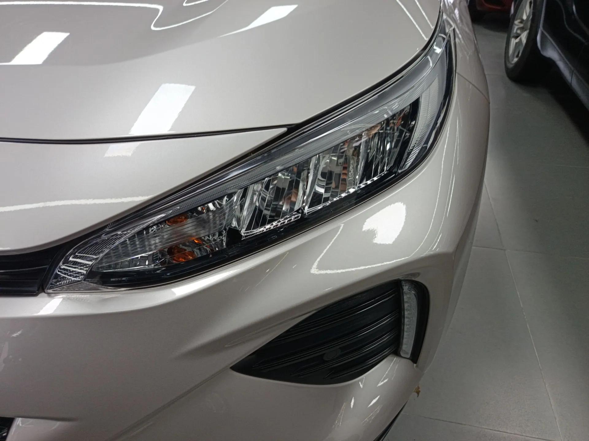 Toyota Wildlander New Energy 2021 High-Performance Edition 2.5L Two-Wheel Drive Powerful Version — миниатюра 9