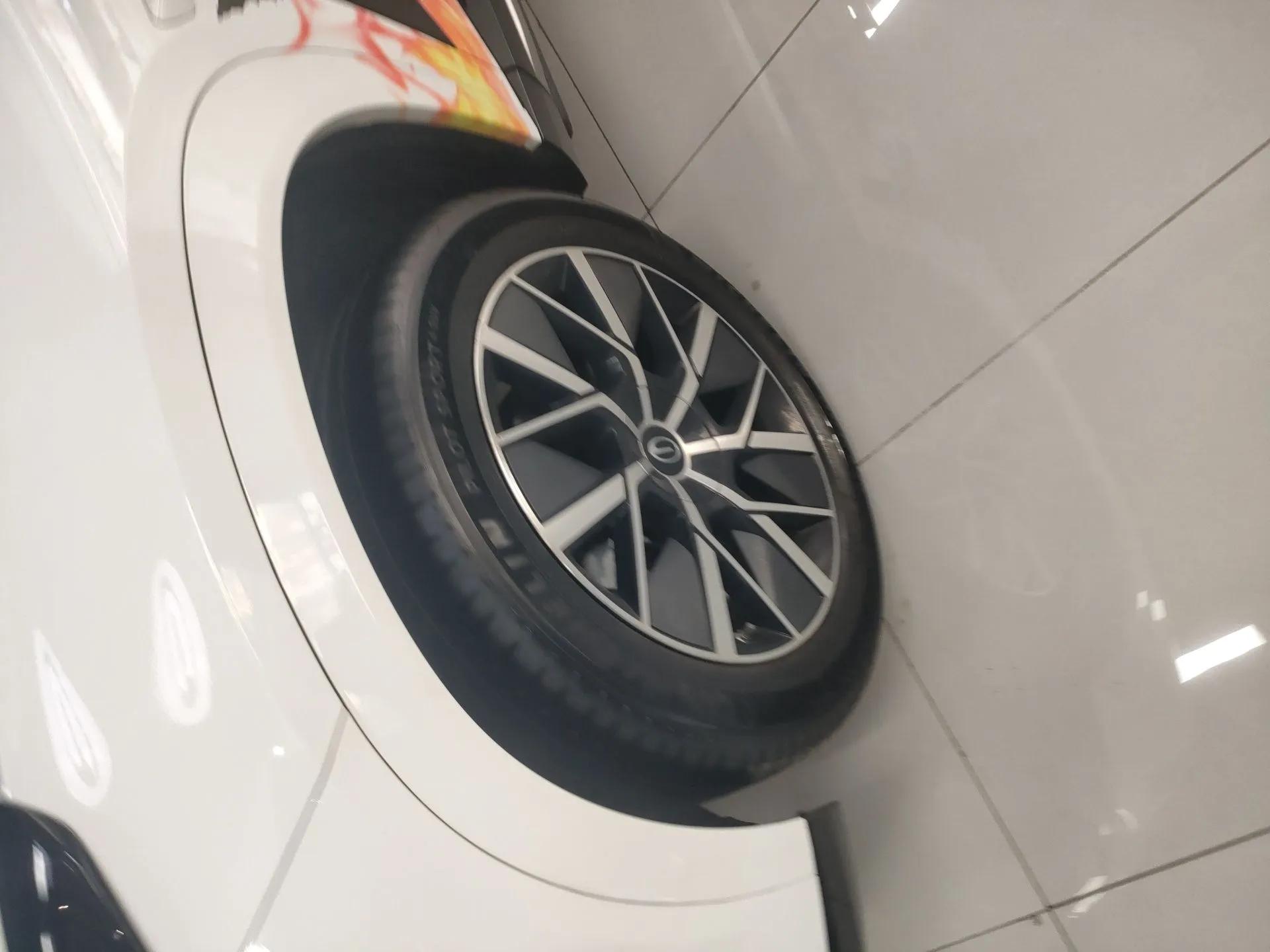 GAC Trumpchi Xiangwang S7 2025 180km Ultra All-Wheel Drive LiDAR Edition — миниатюра 8