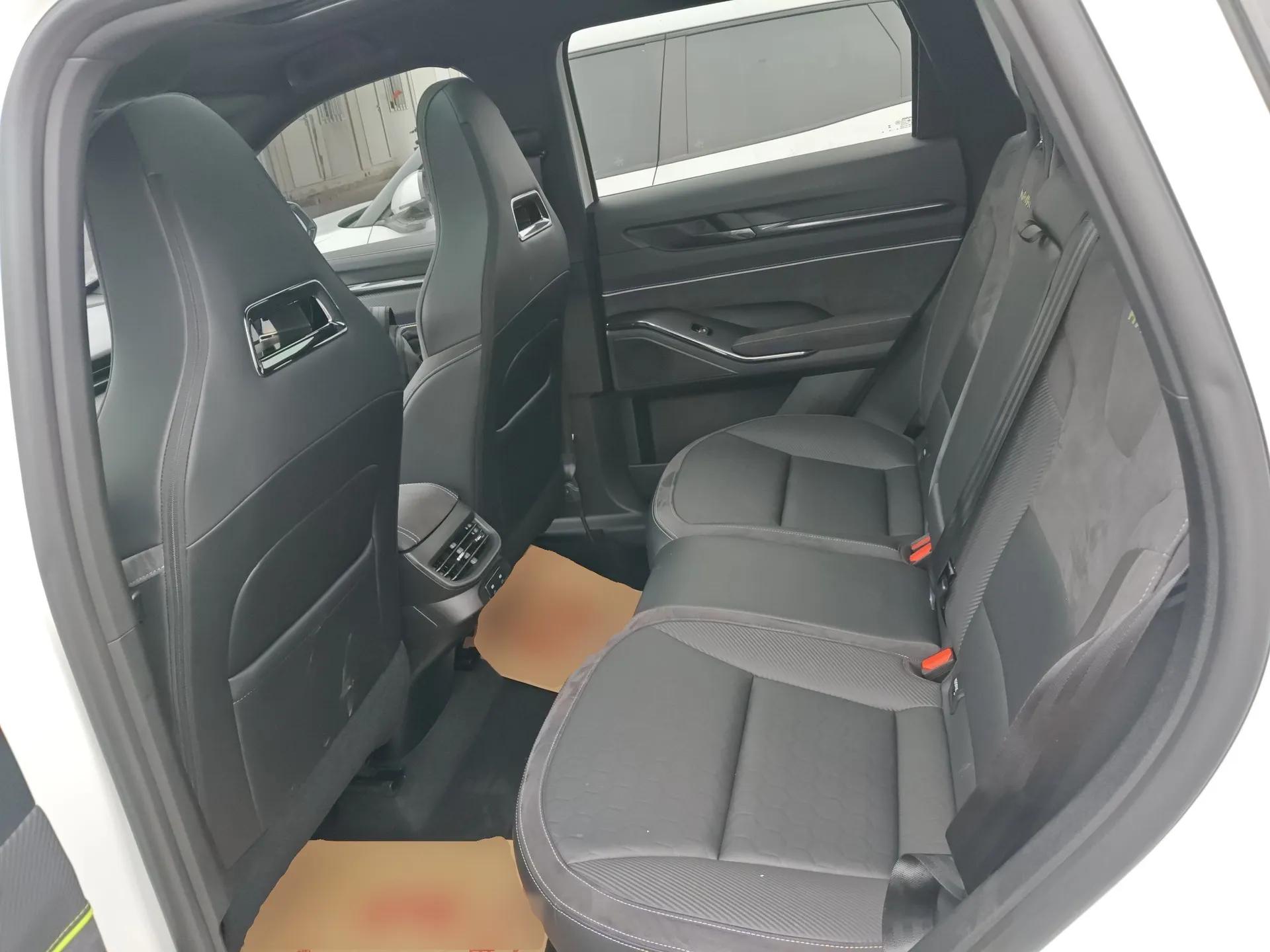 Haval H6S 2022 2.0T Two-Wheel Drive ZhiRun Version — миниатюра 20