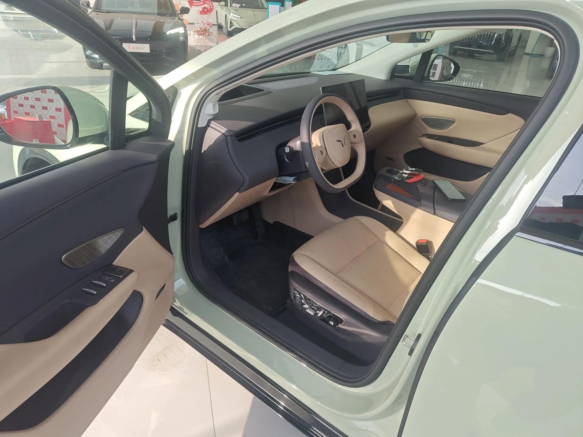 Hongqi Tiangong 06 2025 520 Smart Selection Edition — миниатюра 19