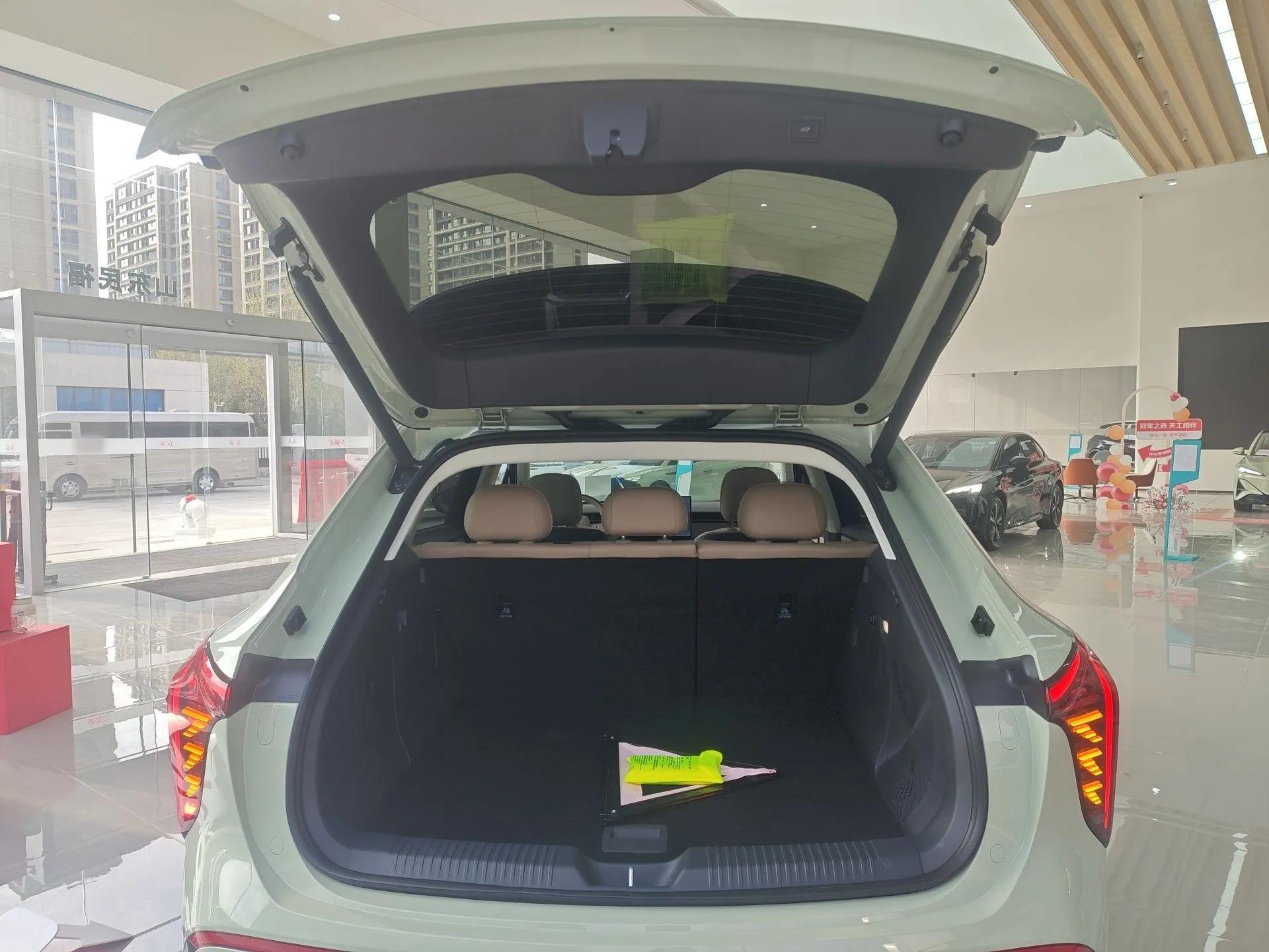 Hongqi Tiangong 06 2025 520 Smart Selection Edition — миниатюра 22