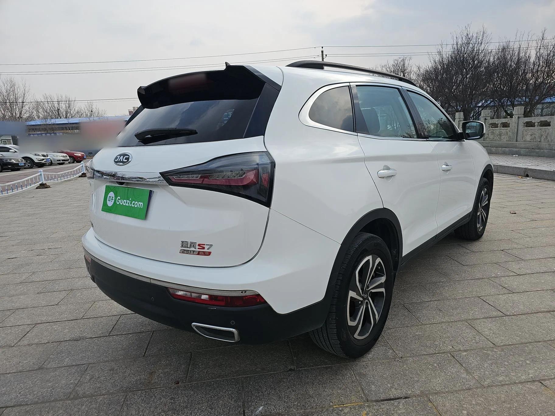 JAC Group Refine S7 2017 1.5T Automatic Luxury Model — миниатюра 5