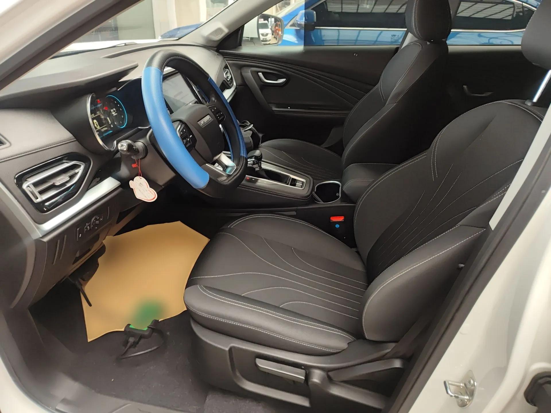 JETOUR X70M 2021 1.5T DCT Luxury Partner Model 5 Seats — миниатюра 19