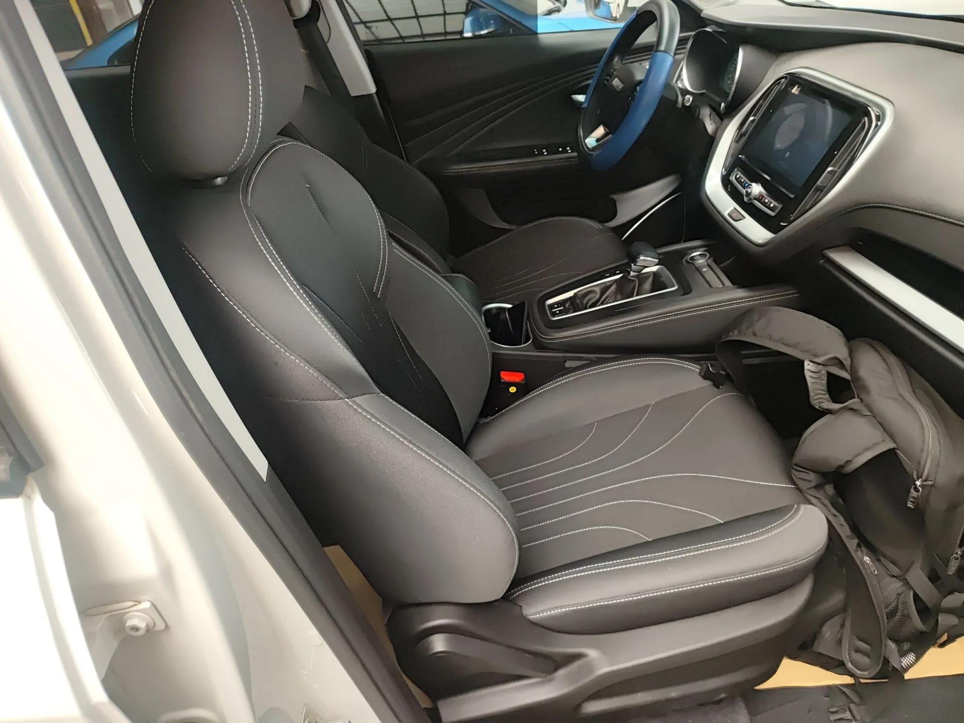 JETOUR X70M 2021 1.5T DCT Luxury Partner Model 5 Seats — миниатюра 23