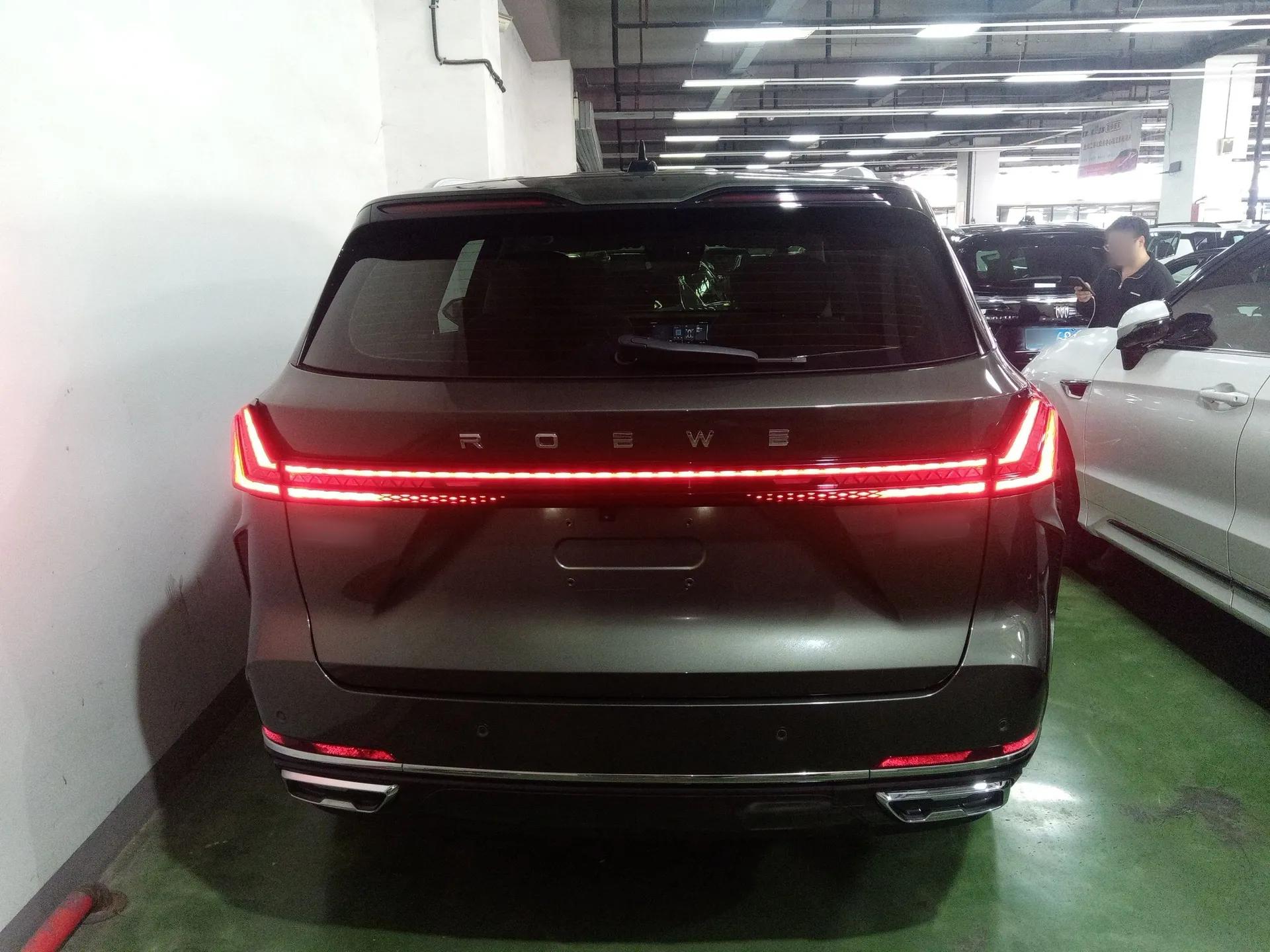 Roewe RX9 2023 2.0T Two-Wheel Drive Enjoyment Version — миниатюра 5