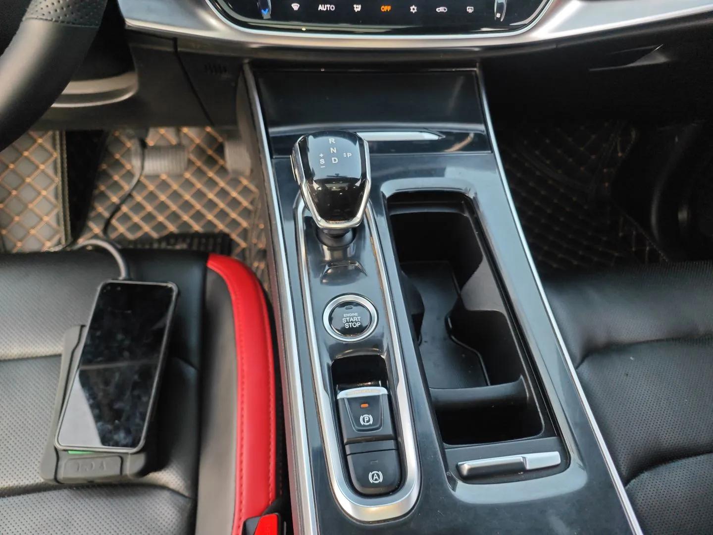 SOL X8 2021 300T DCT Prestige Smart Connectivity Edition 5-seater — миниатюра 17