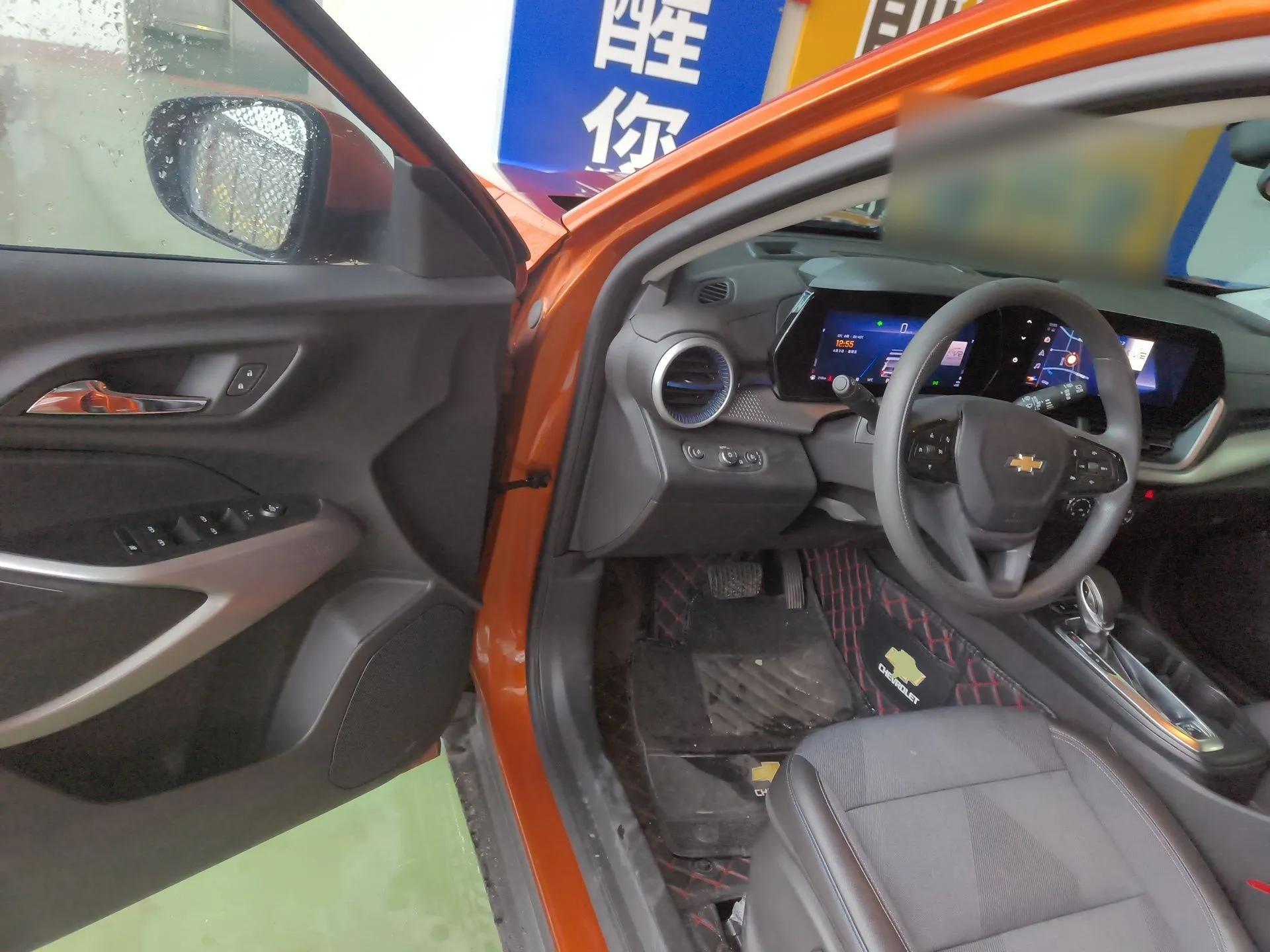 Chevrolet Seeker 2022 1.5T CVT Trend-Setting Edition — миниатюра 19