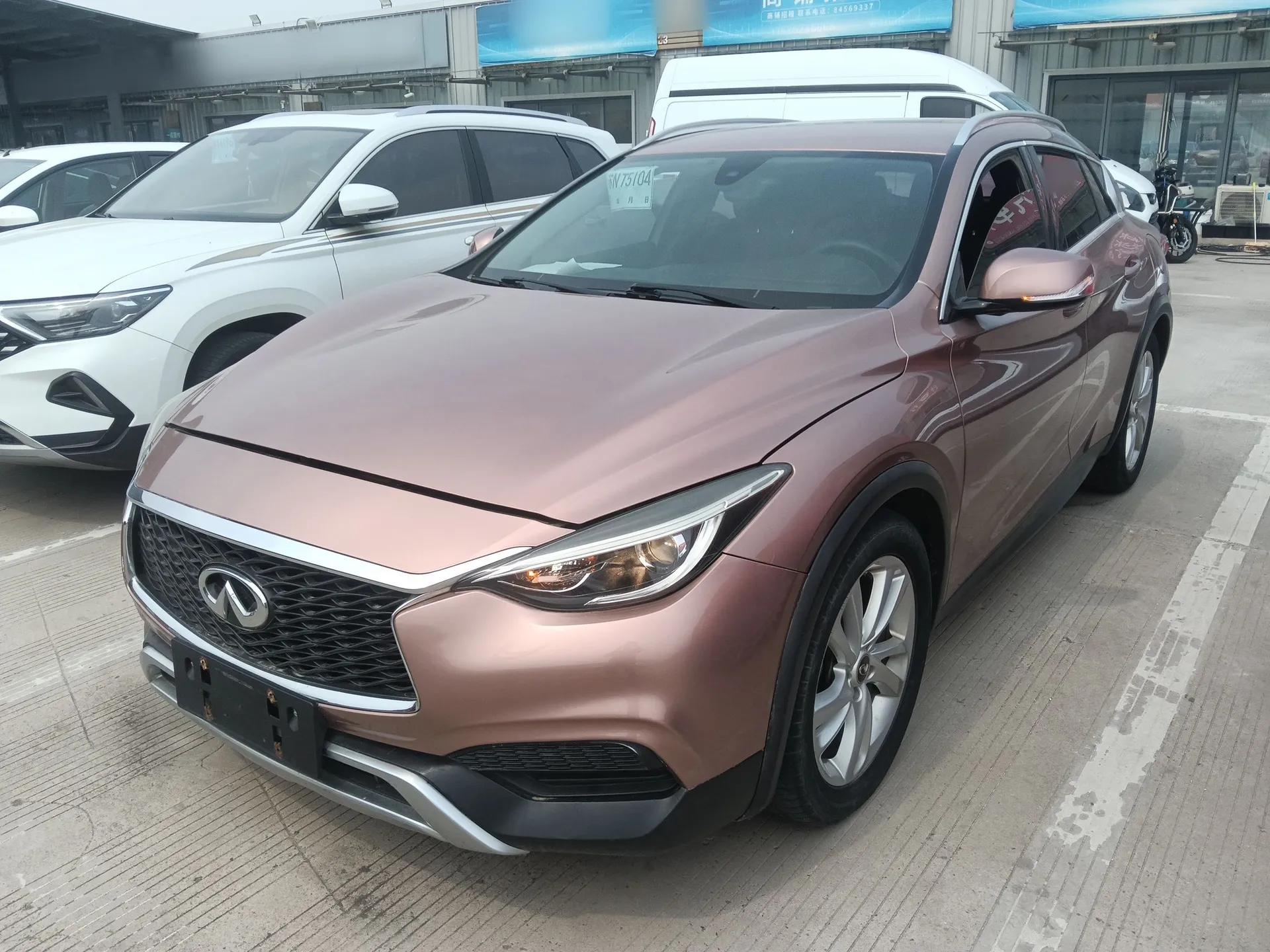 Infiniti QX30 2017 1.6T Two-Wheel Drive Fashion Edition — миниатюра 1