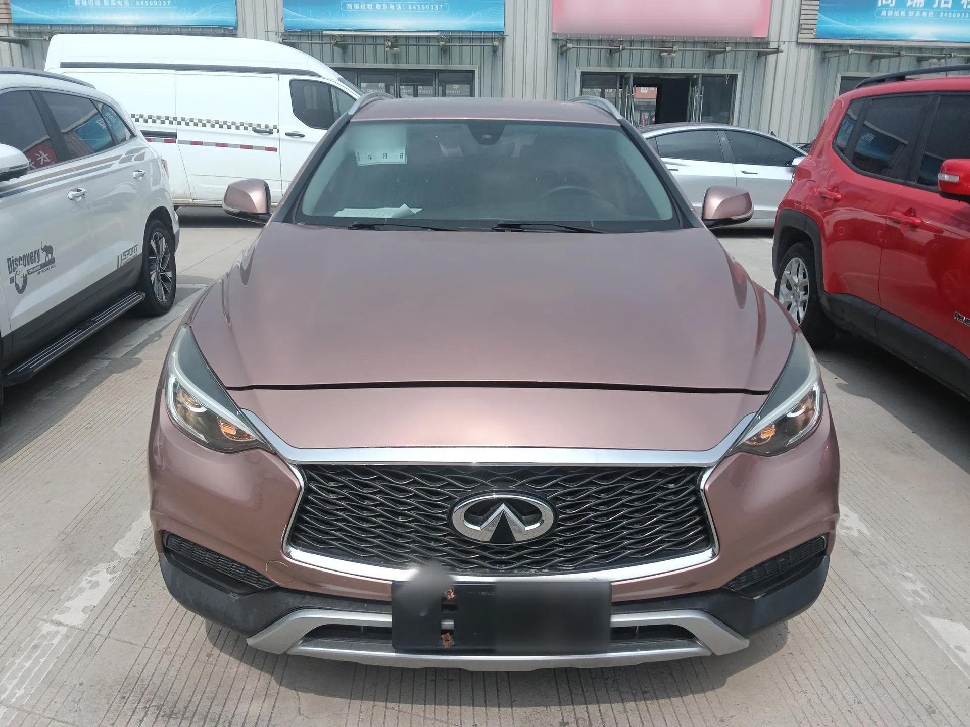Infiniti QX30 2017 1.6T Two-Wheel Drive Fashion Edition — миниатюра 2