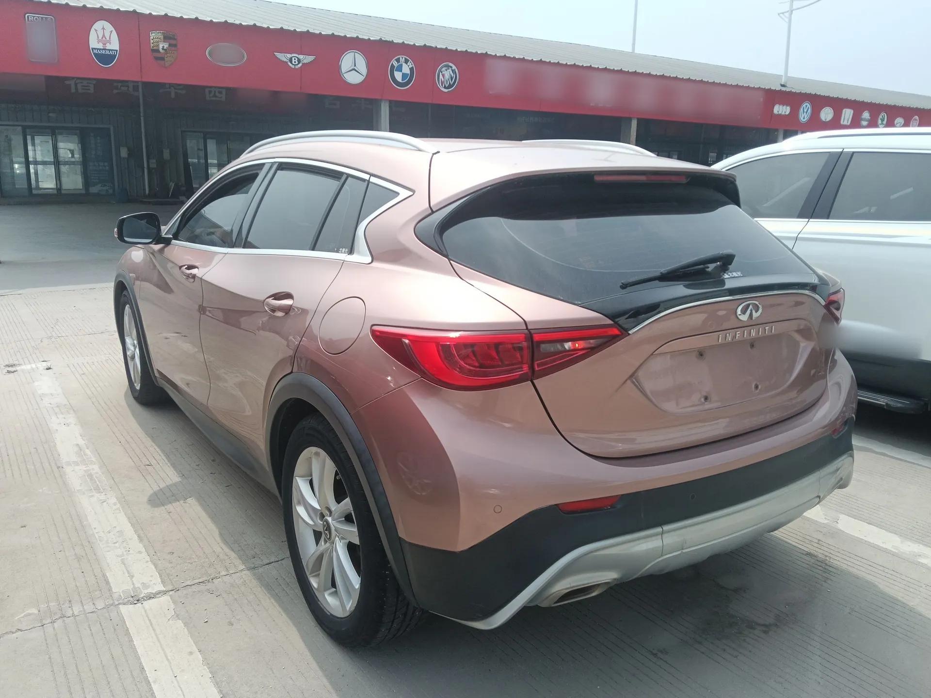 Infiniti QX30 2017 1.6T Two-Wheel Drive Fashion Edition — миниатюра 4